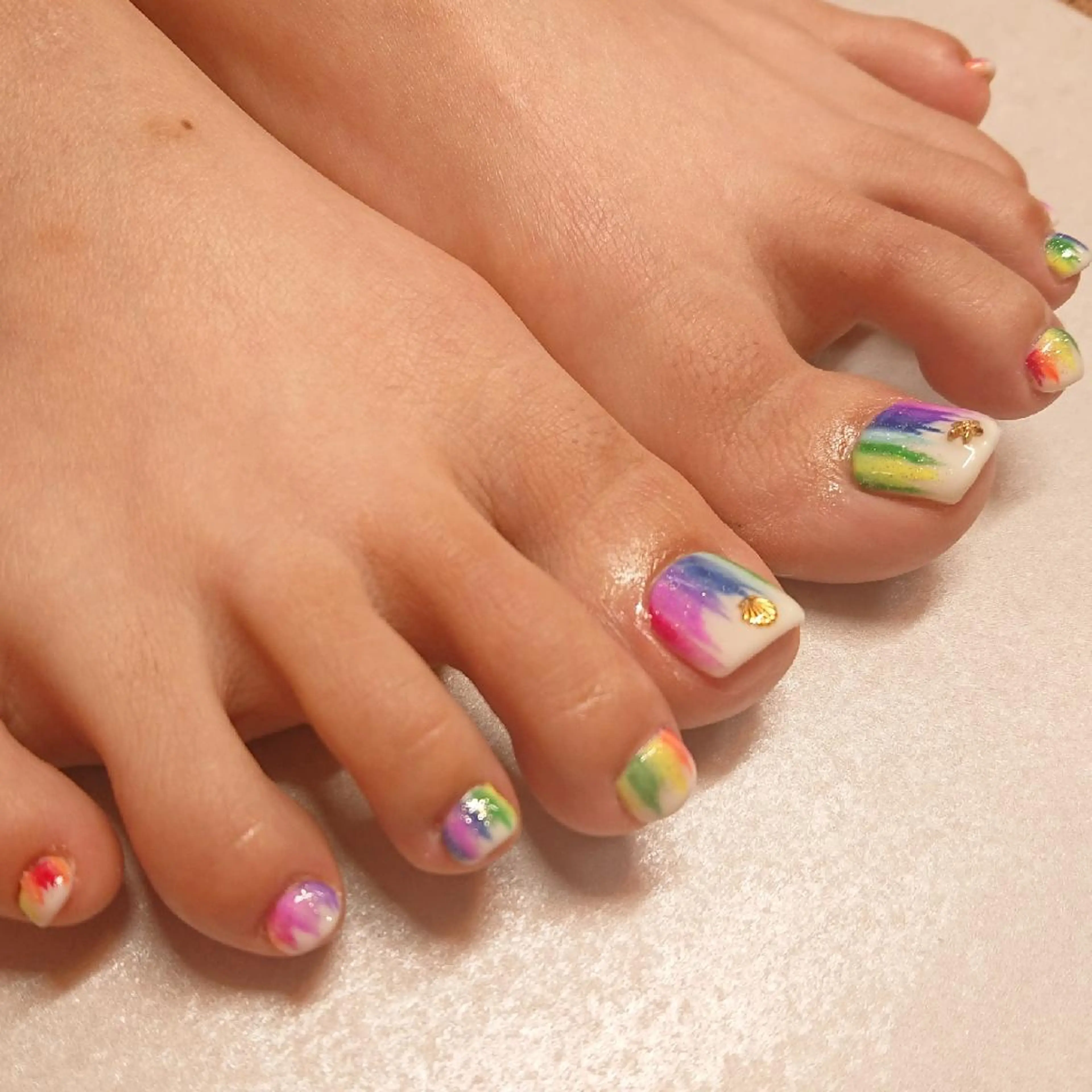 ネイル フットネイル ジェヌインネイル 河内のネイルデザイン