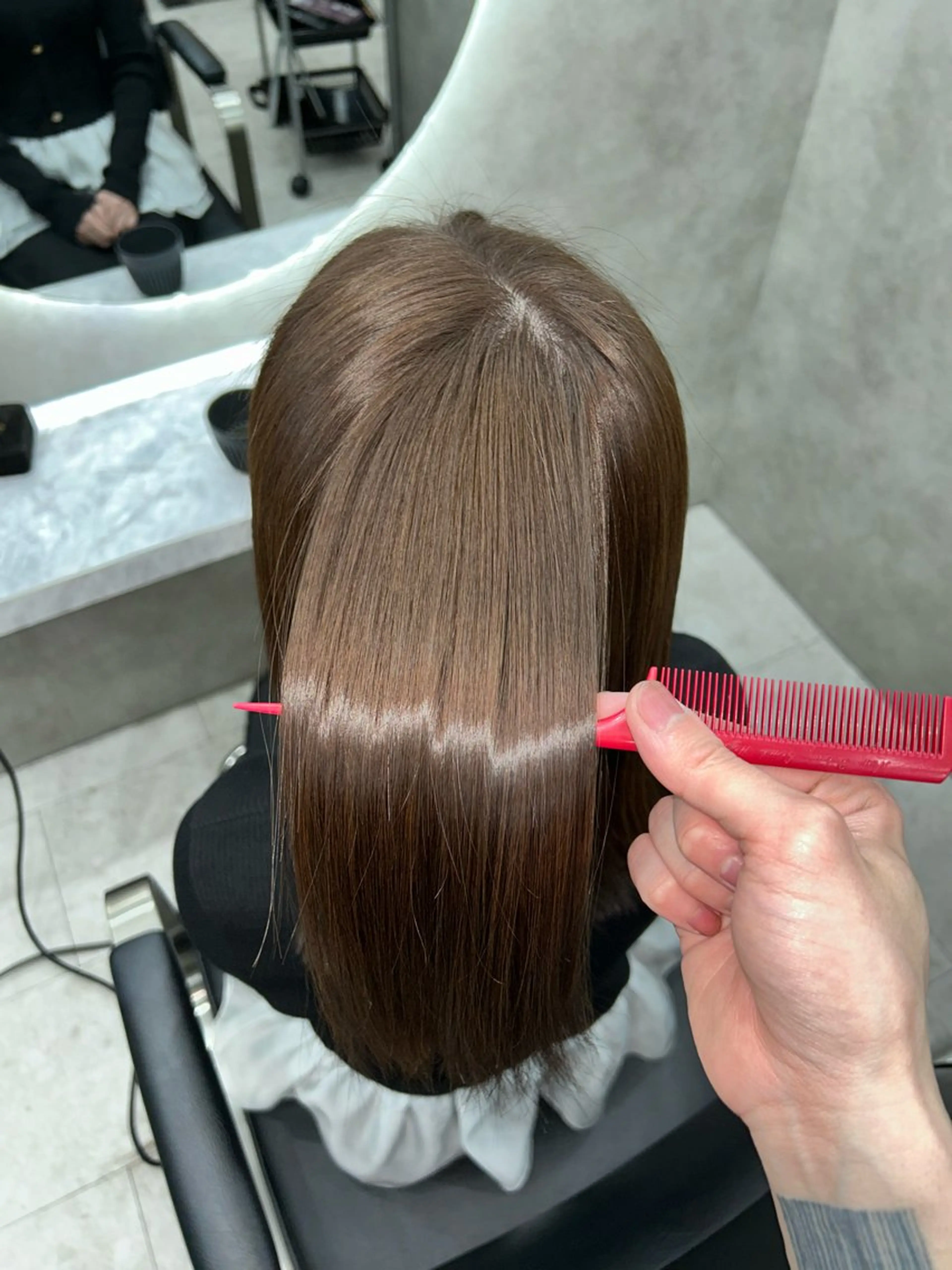 ミディアム カット 縮毛矯正 顔まわり/レイヤー/ 西村光稀のヘアスタイル