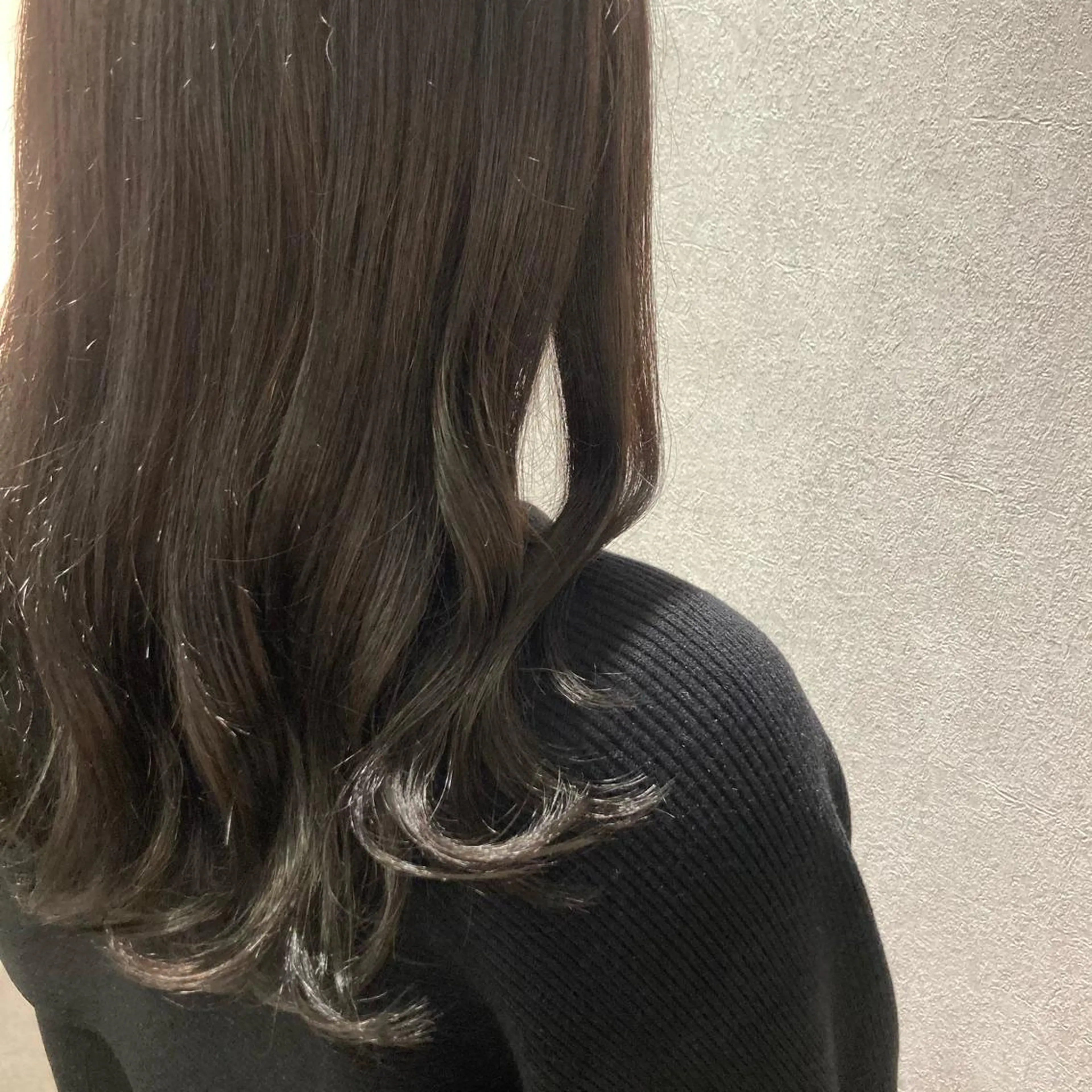 セミロング カラー ハイライトカラー ハイライト たかはし まいのヘアスタイル