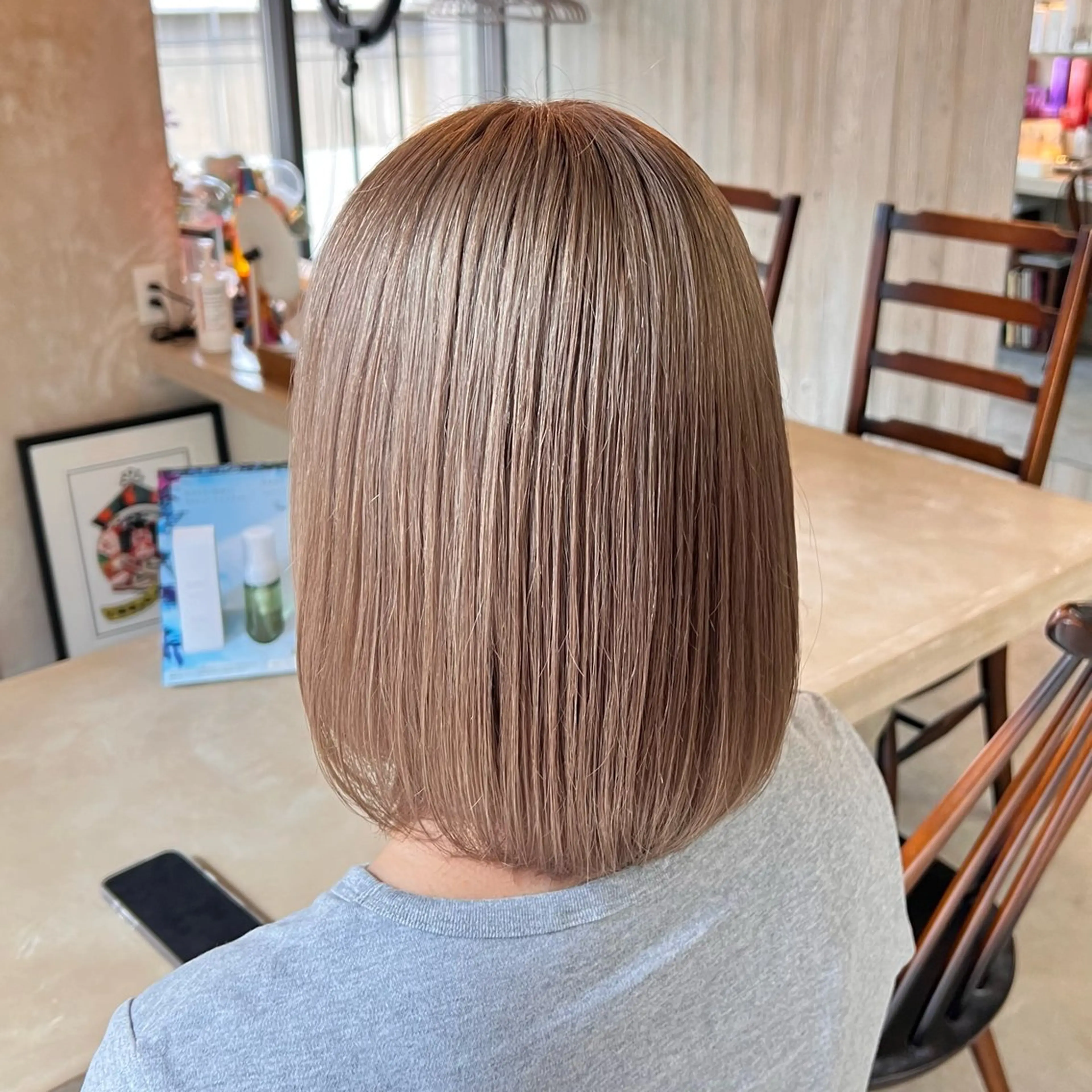 ショート カット ヘアカラー トリートメント オオバヤシ マホのヘアスタイル