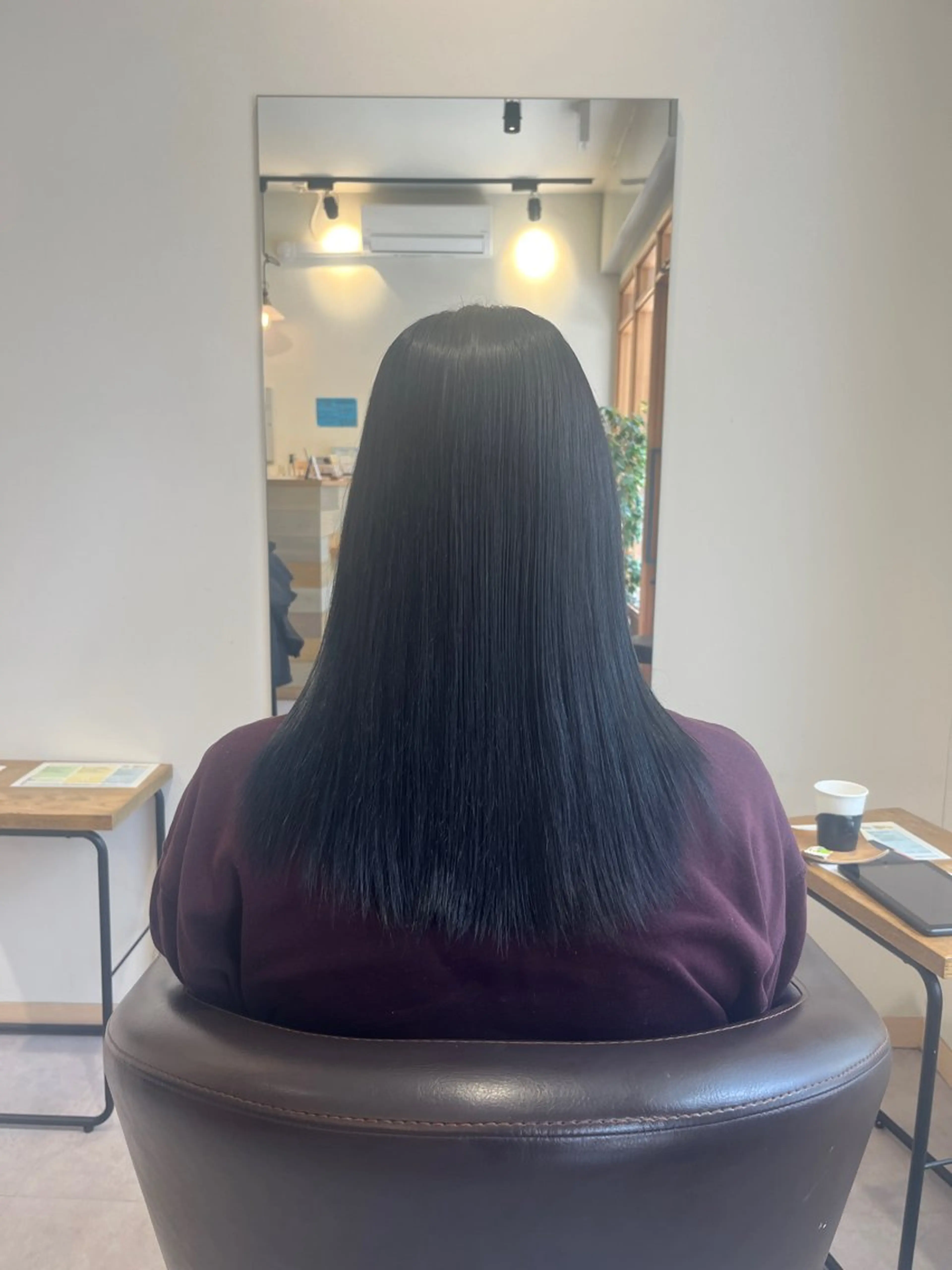 ロング カラー 荒井 茉凜のヘアスタイル