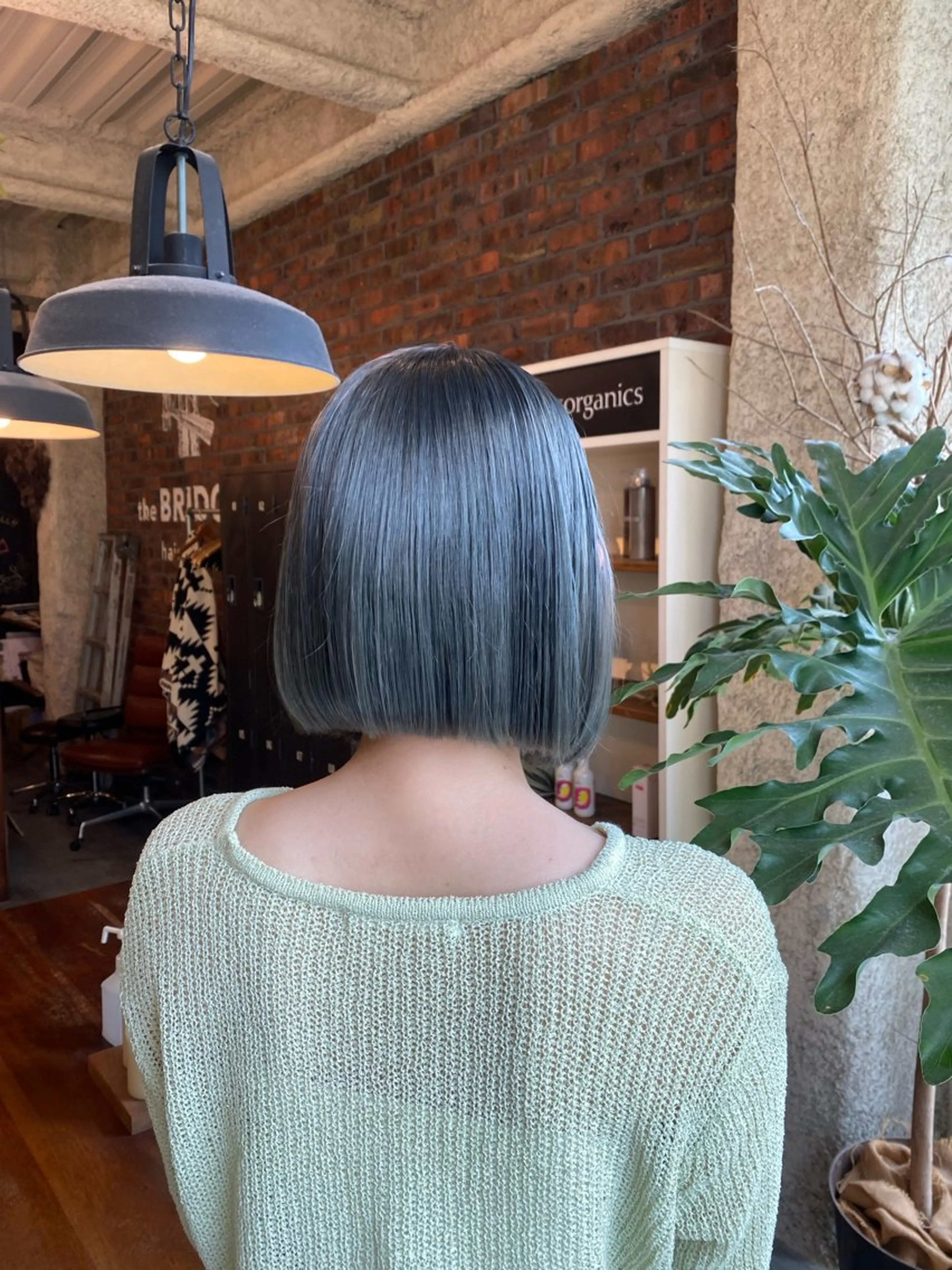 ショート 切りっぱなしボブ ボブ the BRIDGE 加藤みのりのヘアスタイル