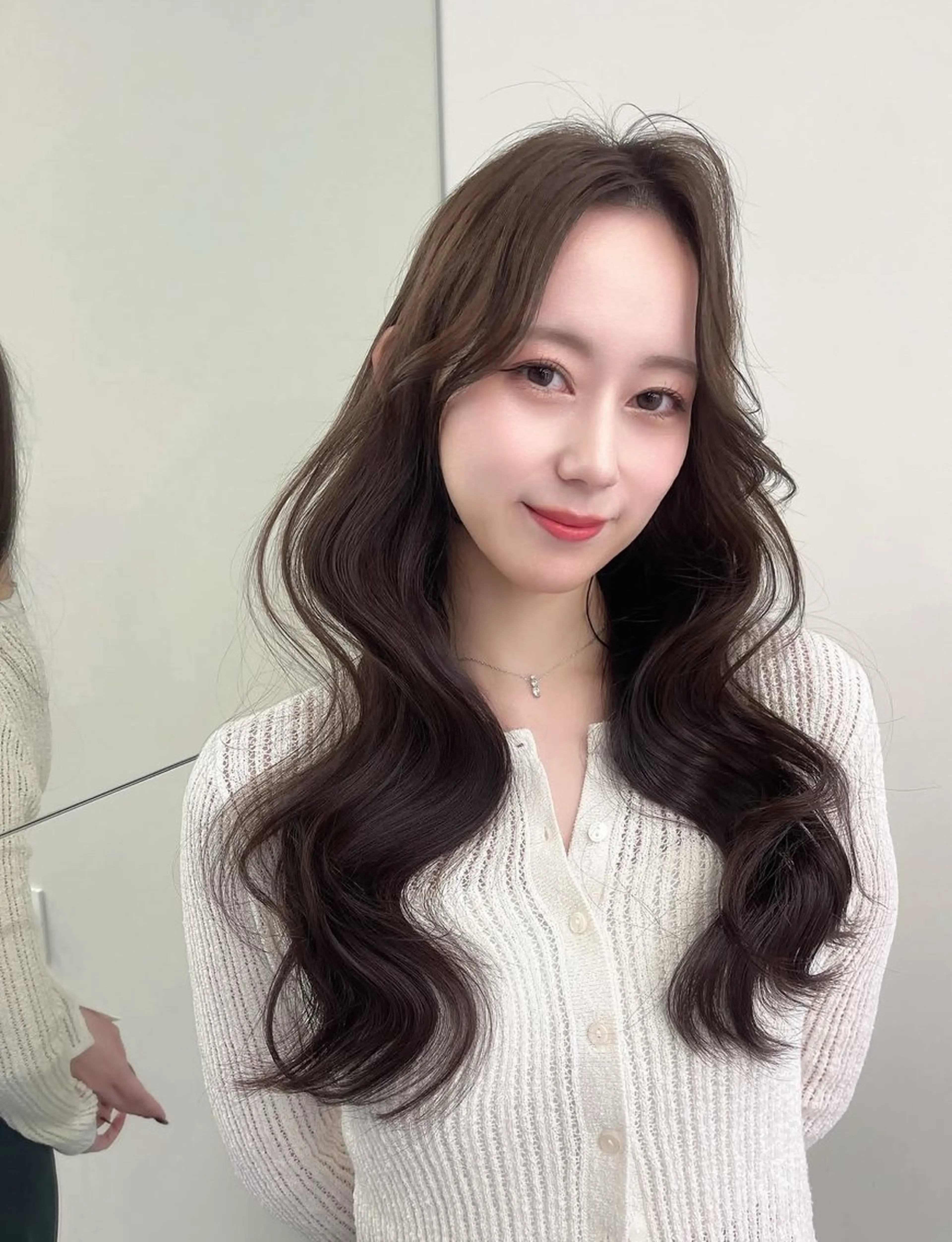 ロング カラー カット ヘアカラー トリートメント レイヤー/髪質改善 /透け感カラー/艶髪のヘアスタイル