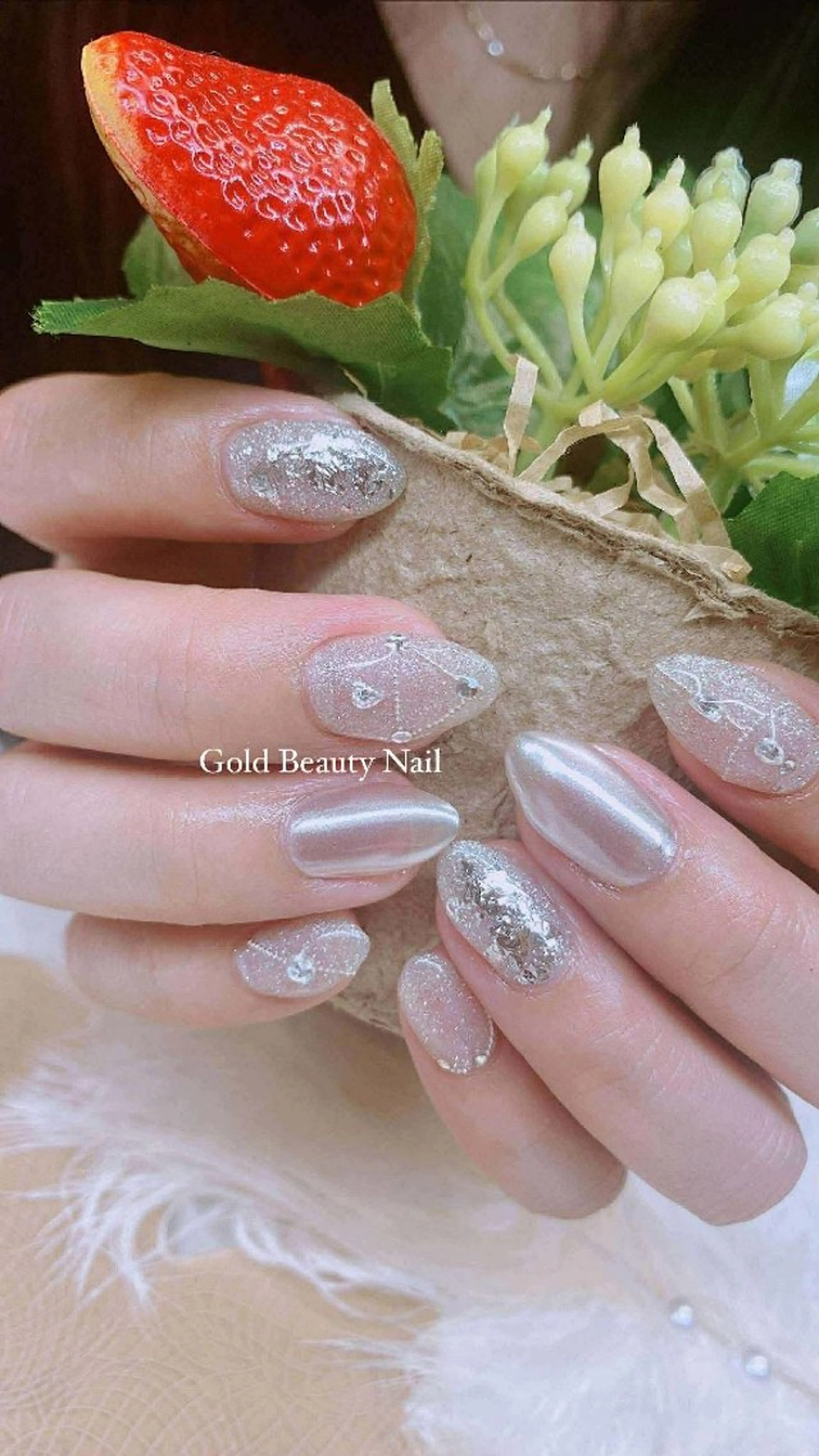 ネイル ラメ(グリッター) ストーンネイル キエウ チャムのネイルデザイン