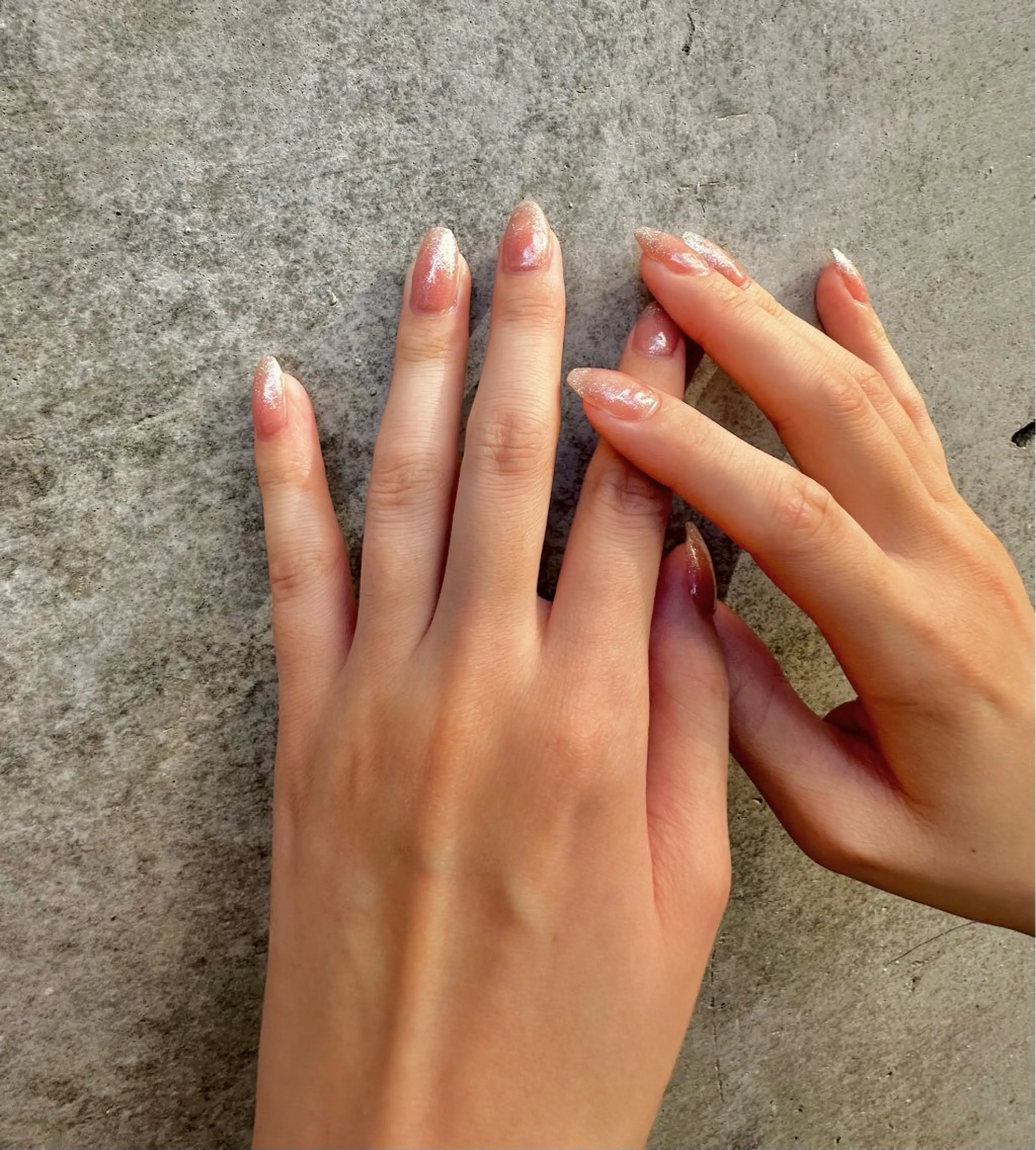 ネイル フラッシュネイル ジェルネイル グラデーション ラメ(グリッター) ラメグラデーション ハンドネイル unopulir Kahoのネイルデザイン