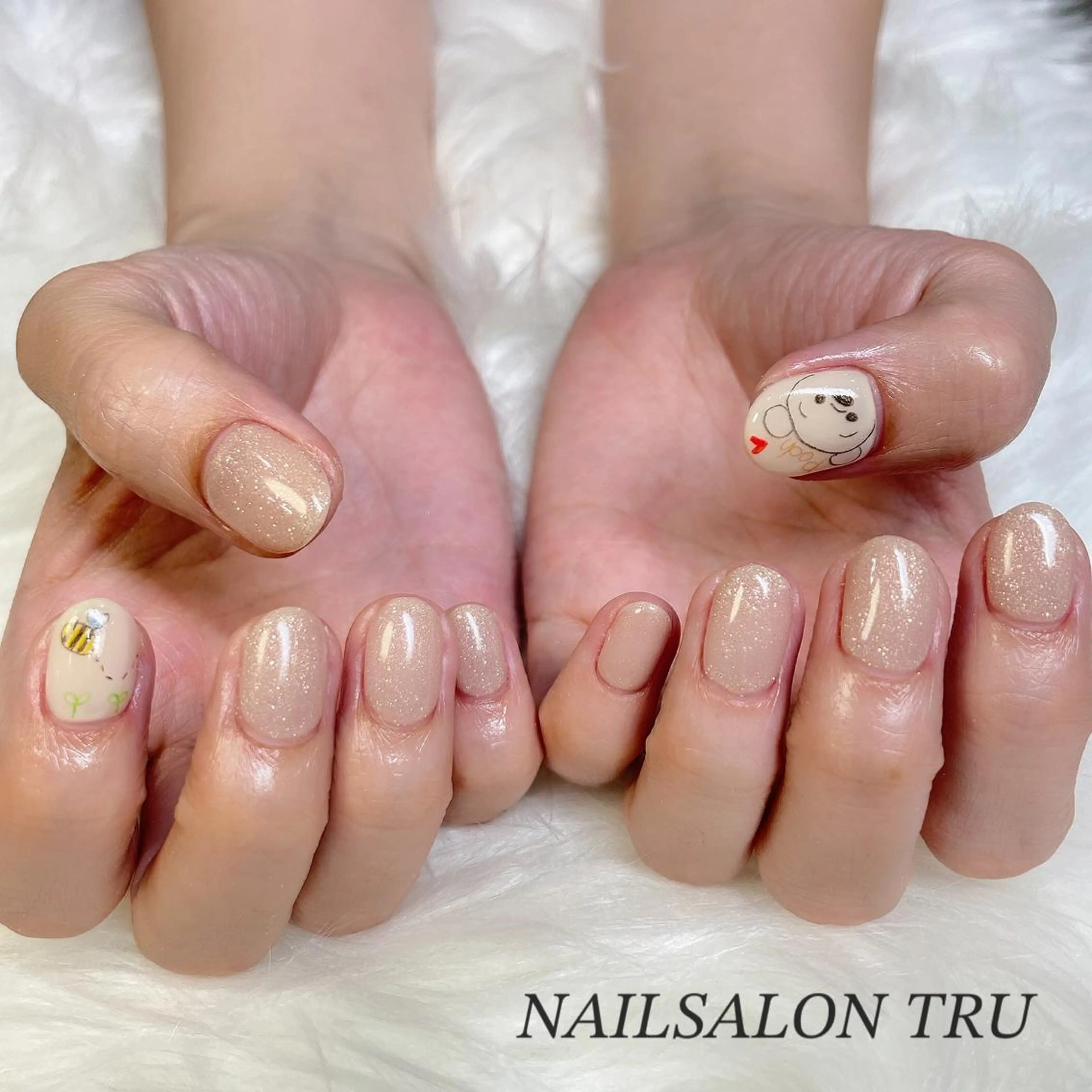 ネイル 𝐼𝑁𝑂𝑈𝐸 𝑀𝐼𝐴のネイルデザイン