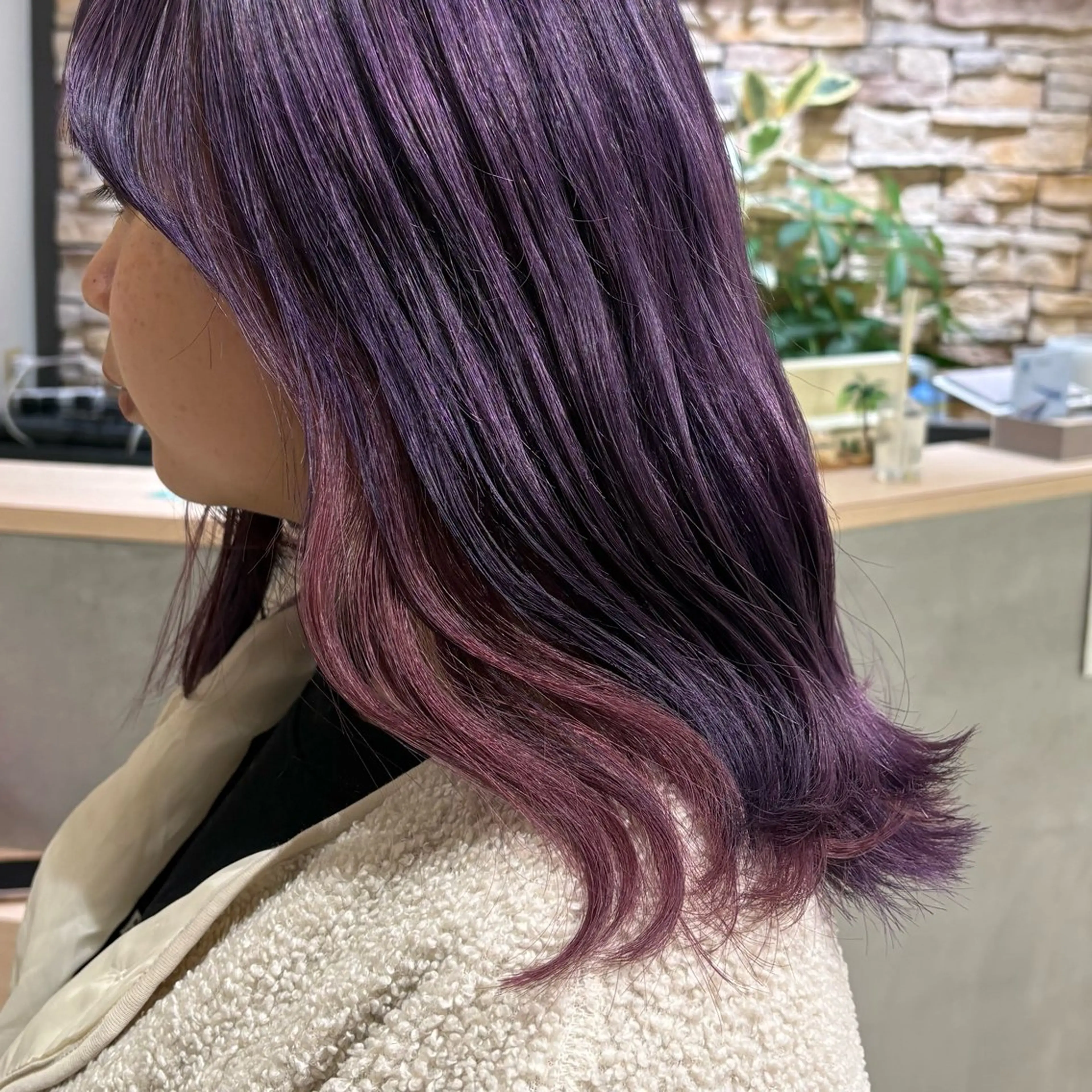 セミロング ヘアカラー ハルカ/暖色カラー/ ダブルカラーのヘアスタイル