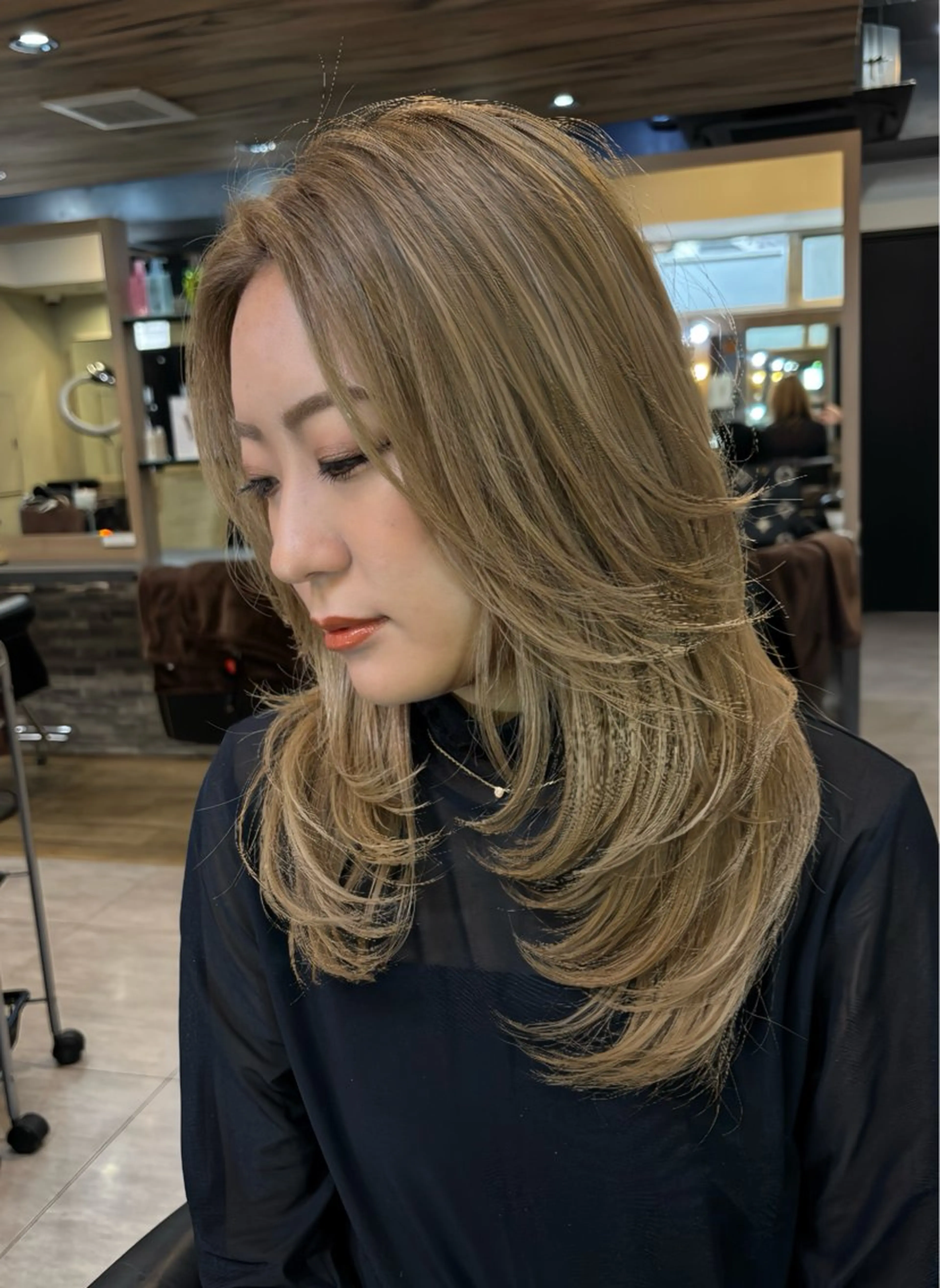 セミロング 伸ばしかけ レイヤーカット カット エクステ/ハイトーン レイヤーHIROのヘアスタイル