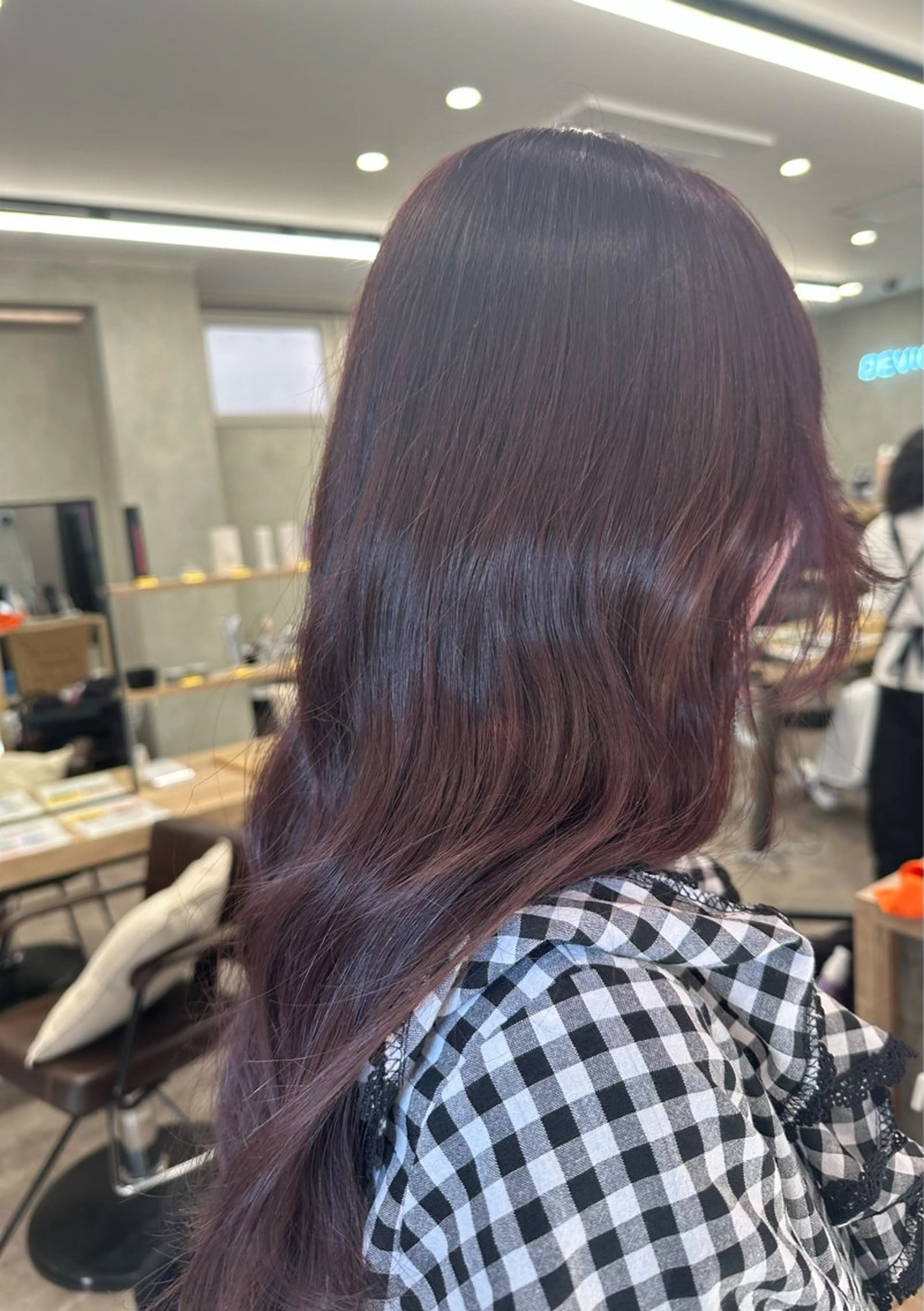 セミロング yu-kiハイトーン /ブリーチ無しカラーのヘアスタイル