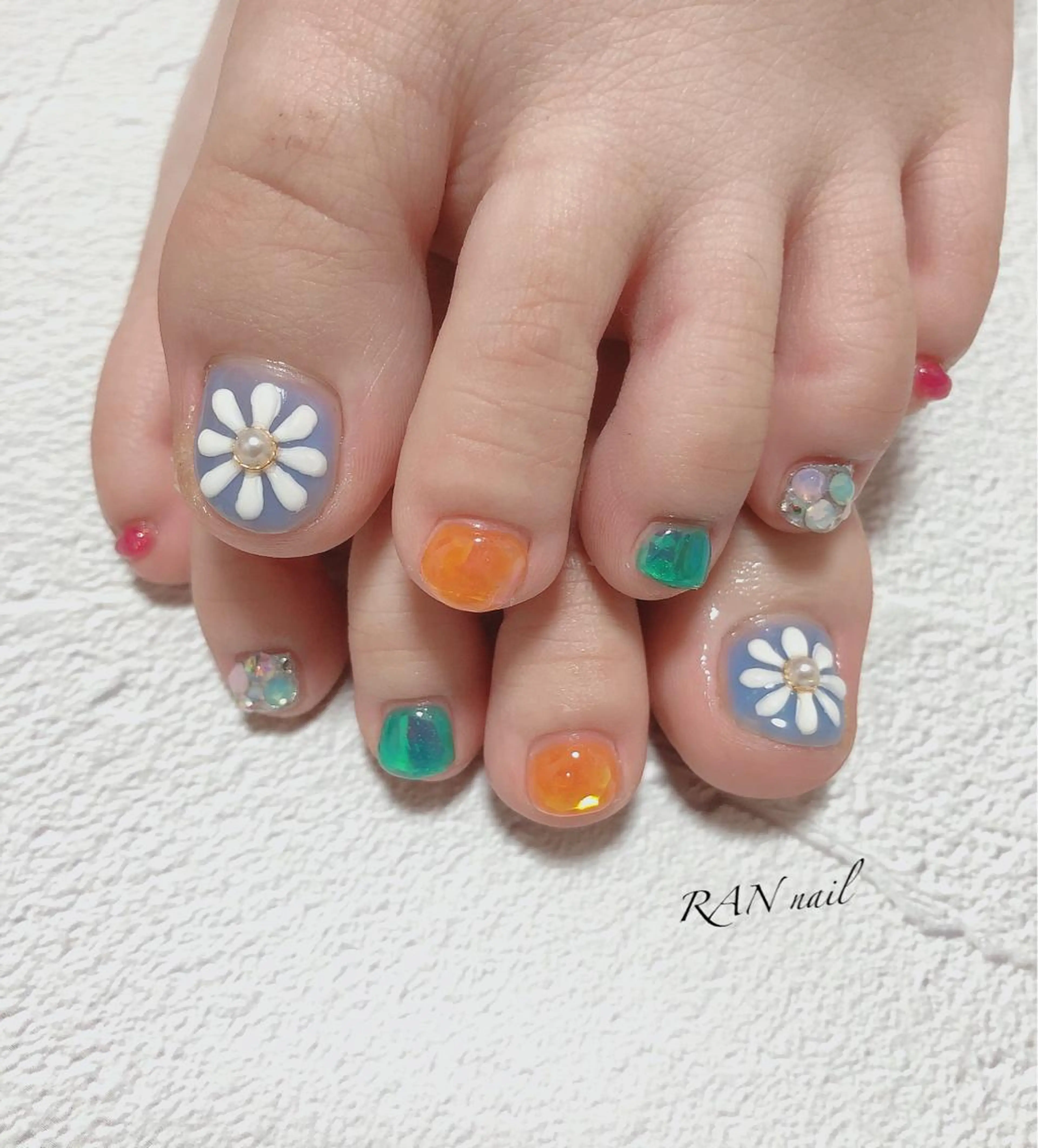 ネイル フラワーネイル 氷ネイル・うるうるネイル オフィスネイル ぷっくりネイル 春ネイル ハンドネイル フットネイル RAN nailのネイルデザイン