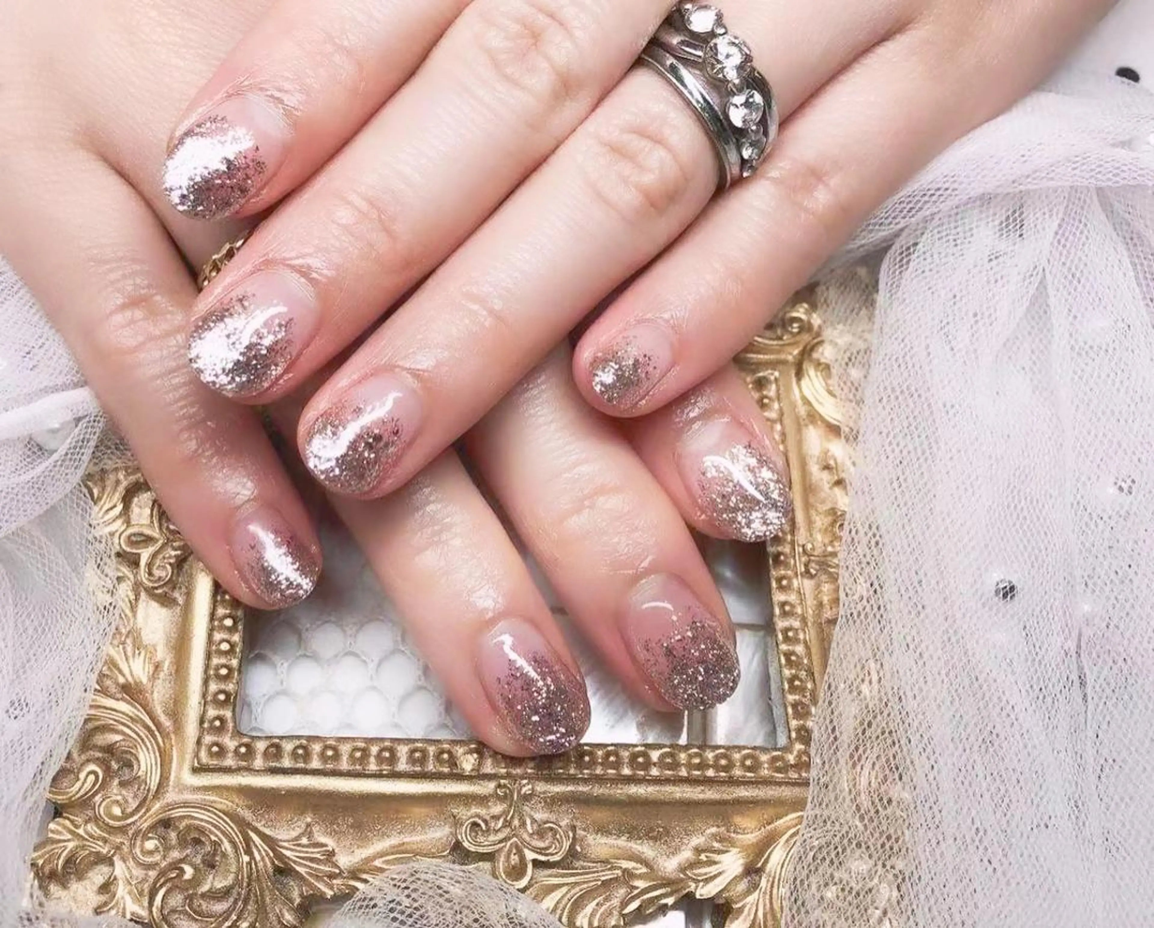 ネイル ハンドネイル マジック ミラーのネイルデザイン