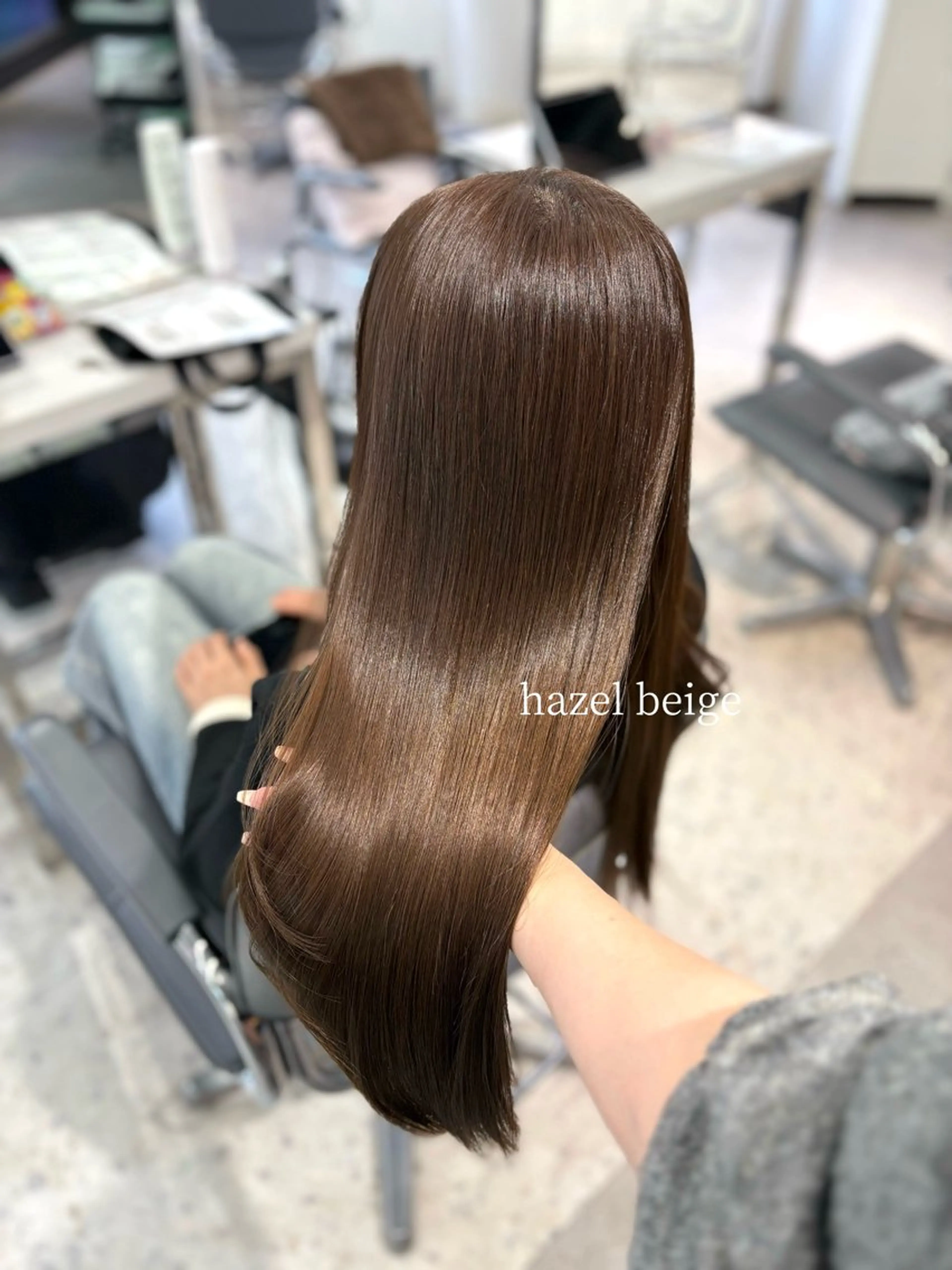 ロング カラー ベージュカラー ヘーゼル カット ヘアカラー トリートメント MEI🎀つやカラー 🎀レイヤー🎀渋谷のヘアスタイル