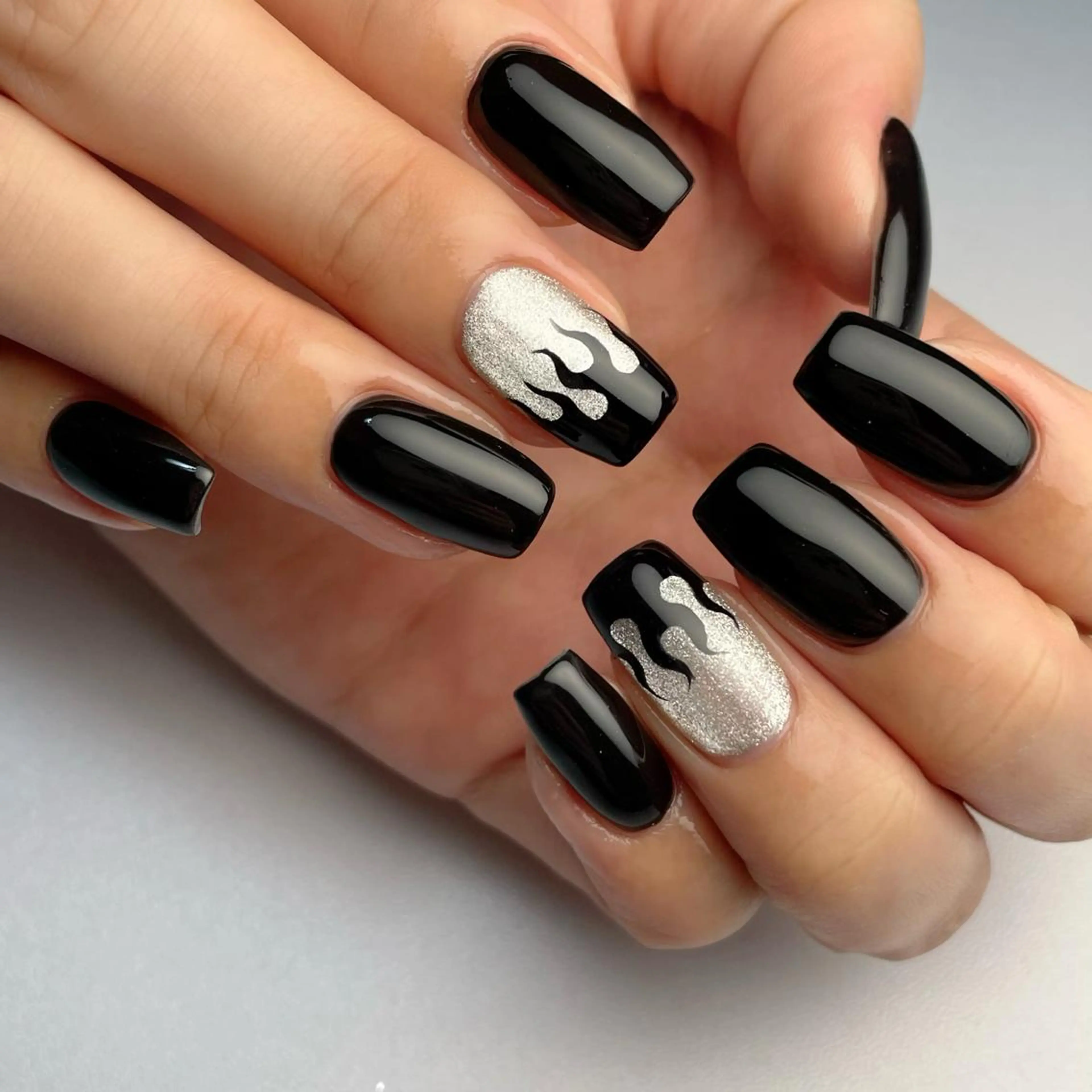 ミディアム ネイル 下妻ネイルサロン/ パラジェルのネイルデザイン