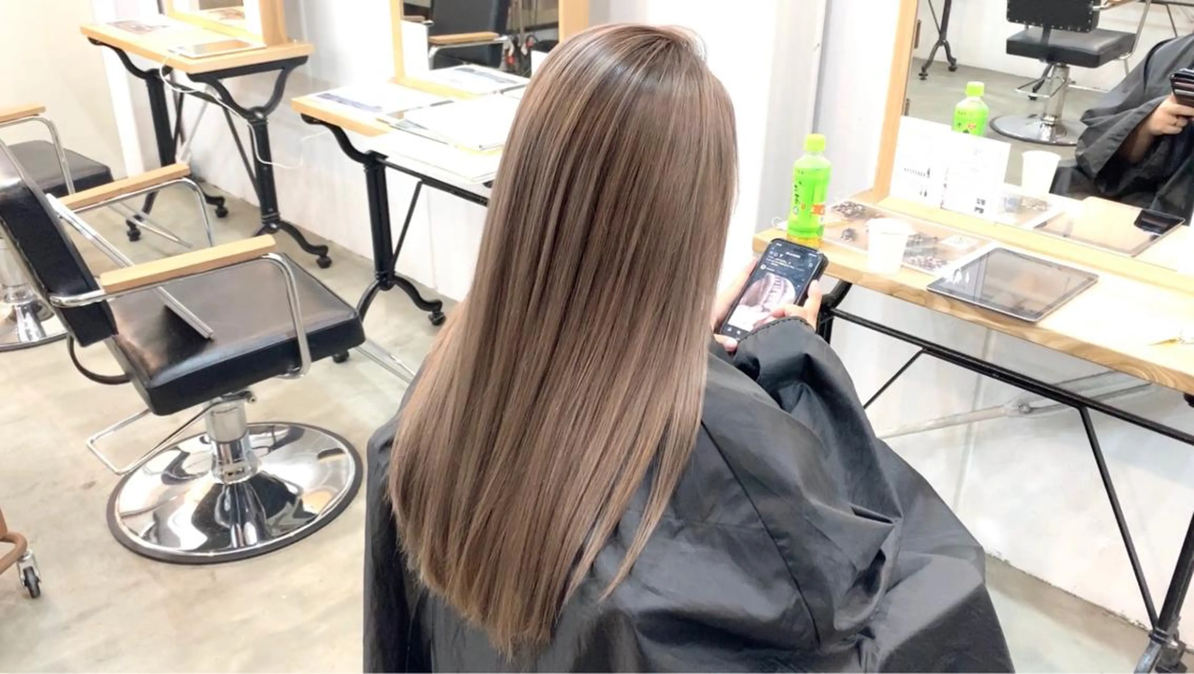 ロング カラー ネイル マツエク・マツパ グレージュ カット ヘアカラー トリートメント ブリーチ特化 / share 元太のヘアスタイル