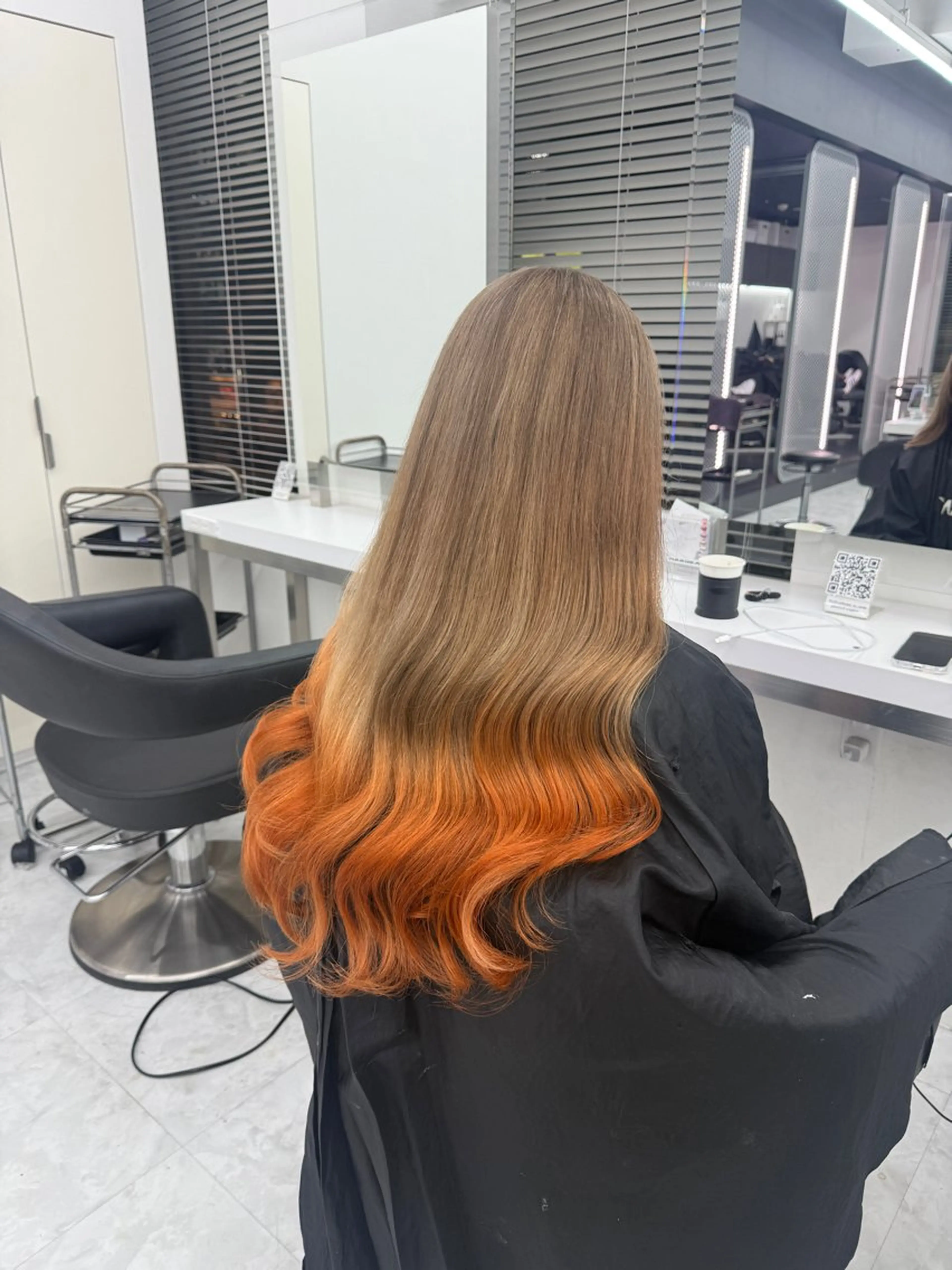 ロング カラー ヘアアレンジ グラデーションカラー オレンジ 🎀Girly艶髪カ ラー🎀Harukaのヘアスタイル