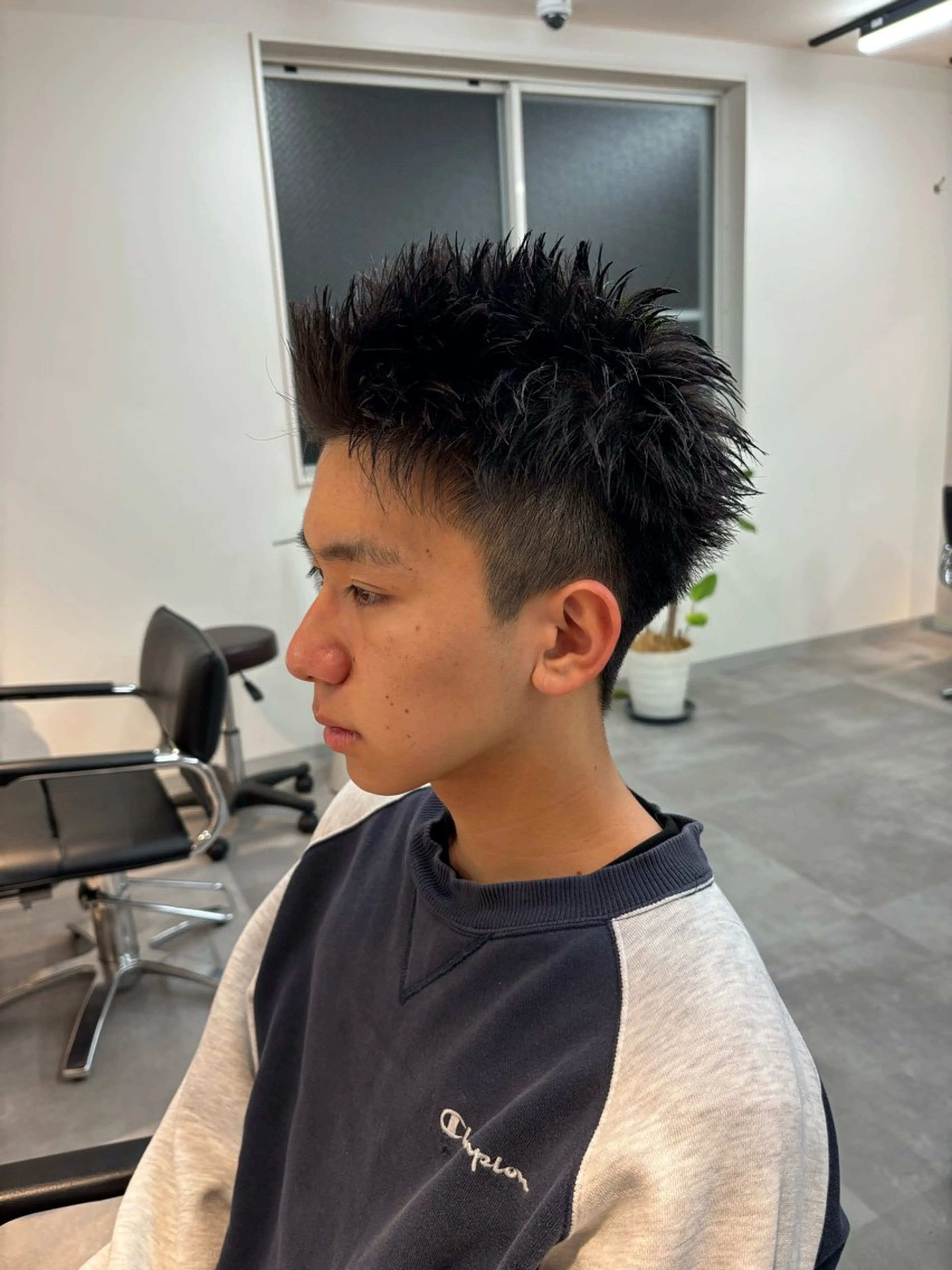 メンズ スパイキーショート 保立/フェザーパーマ /メンズカット千葉のヘアスタイル
