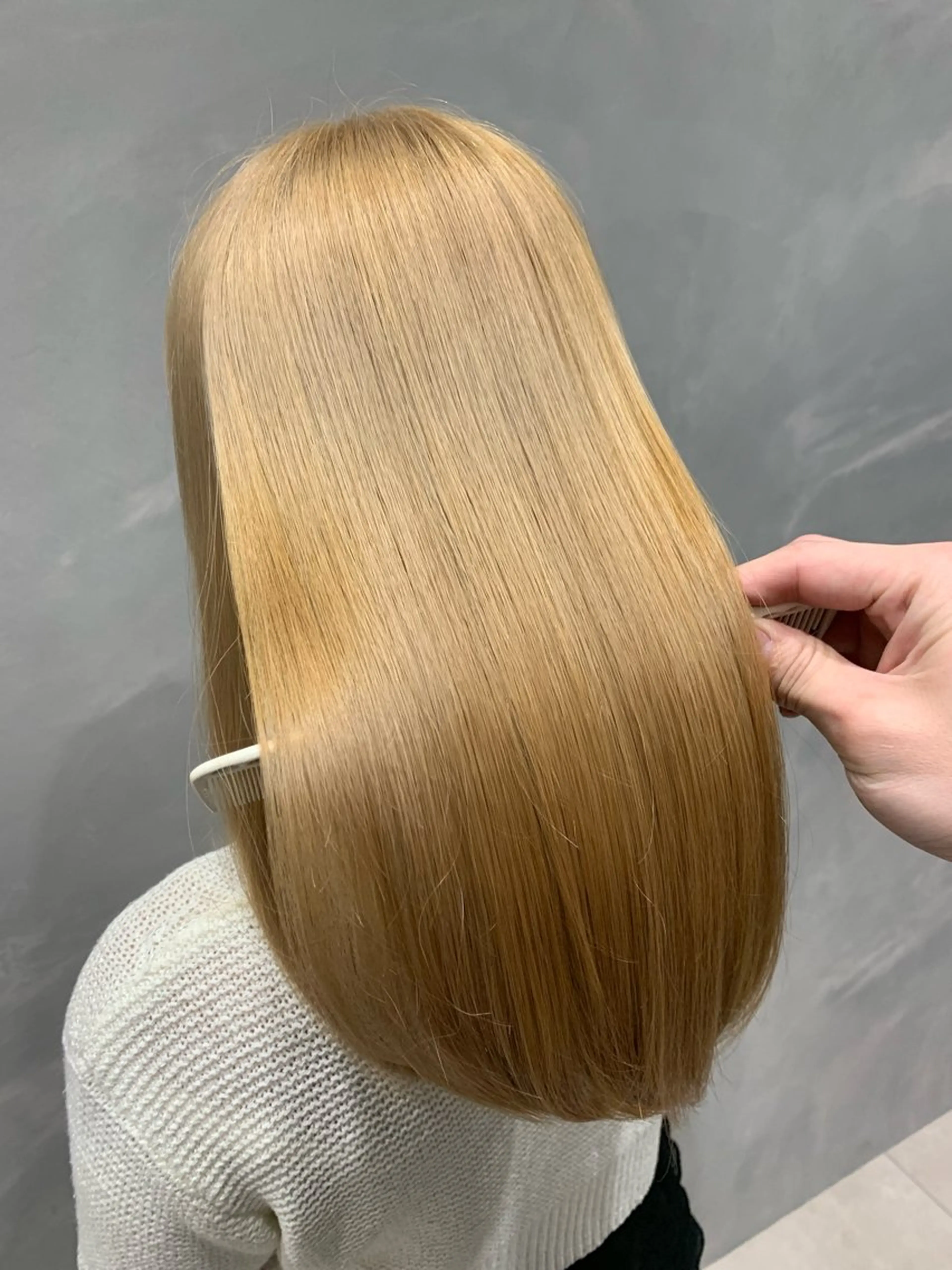 ロング ヘアカラー newiネウィ _naoのヘアスタイル
