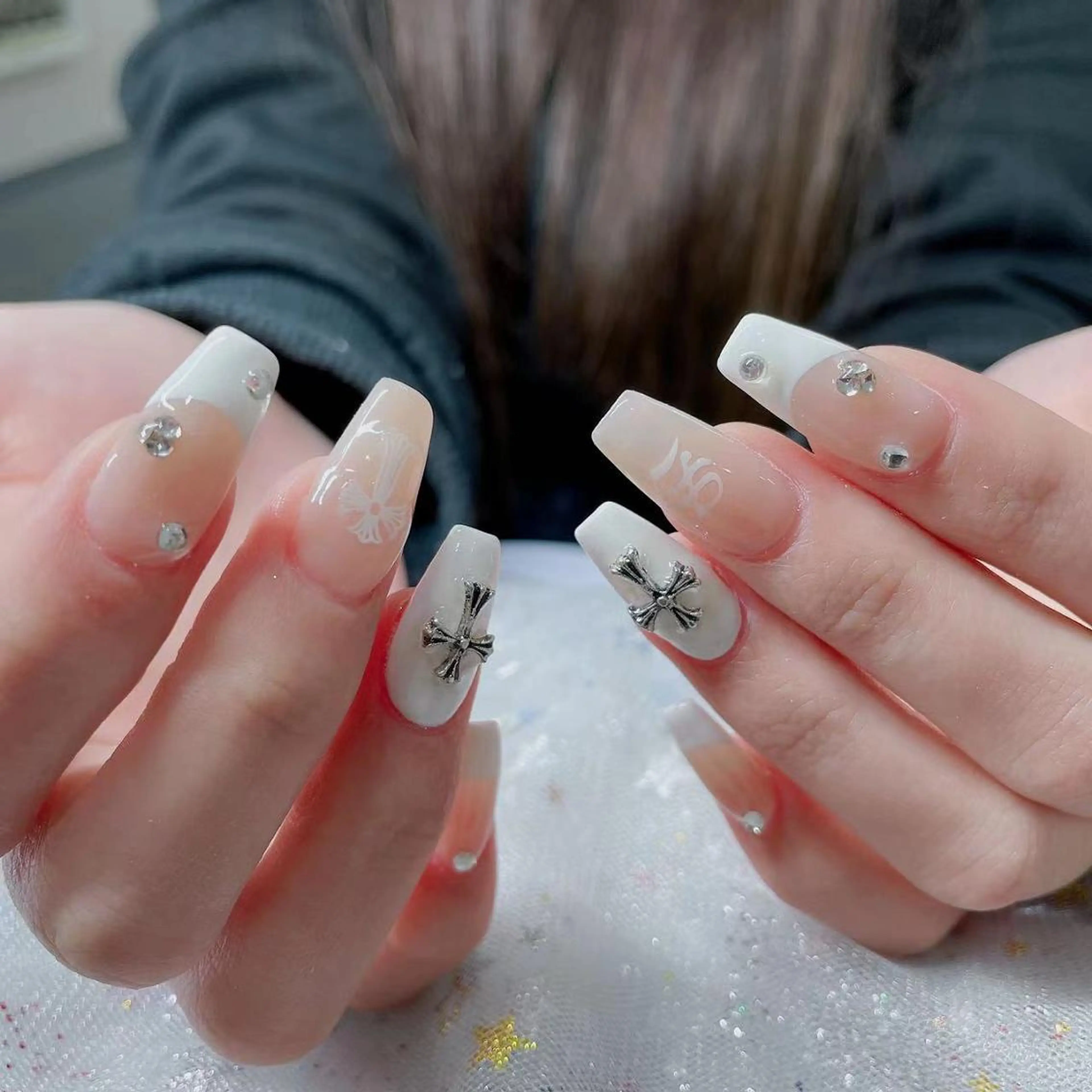 ネイル ハンドネイル Queens ciciのネイルデザイン