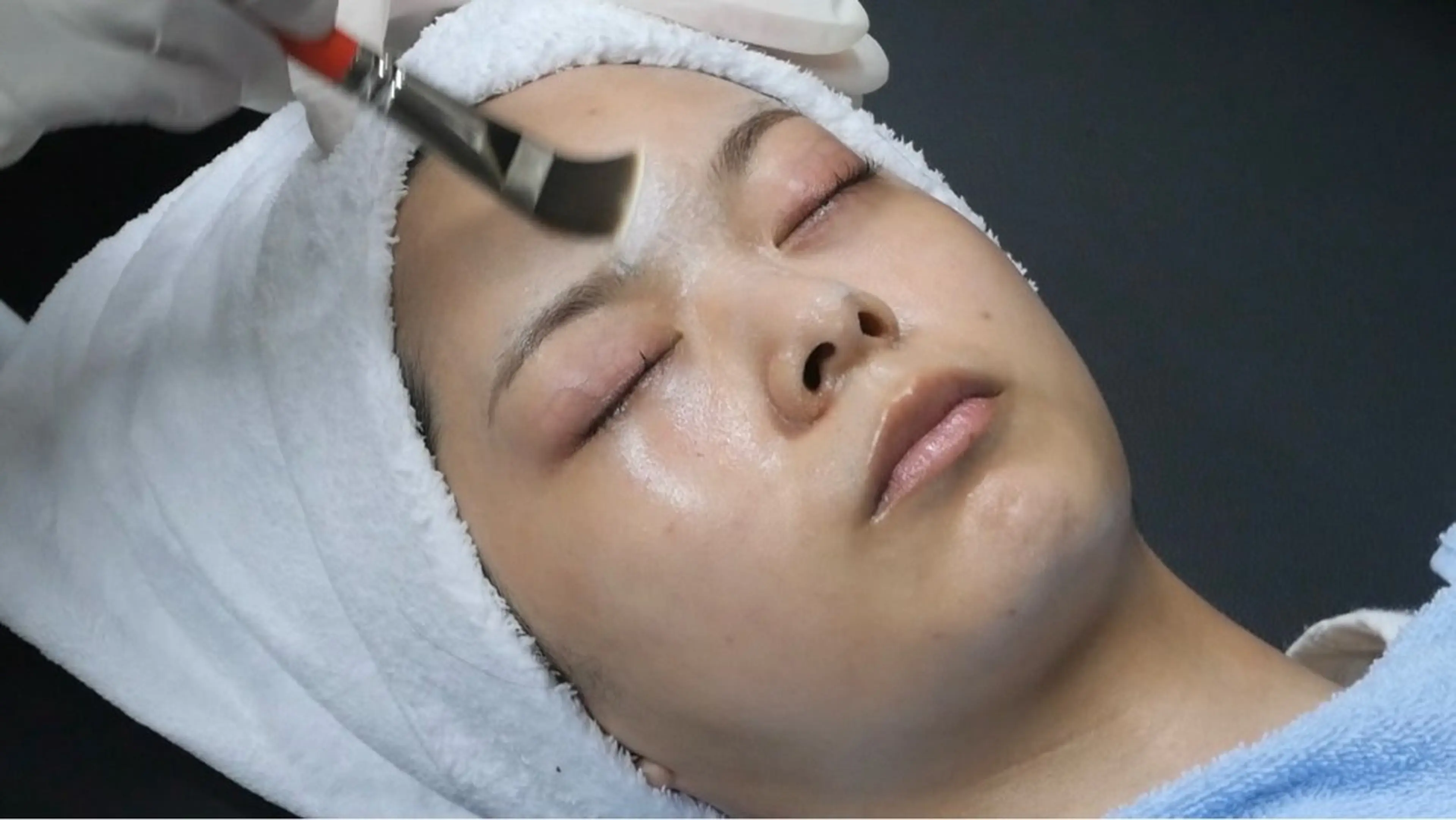 韓国発❗️内側から肌を育てる次世代ピーリング😊刺激の少ないピーリングでツヤと透明感もUP⤴️小顔効果も◎の写真