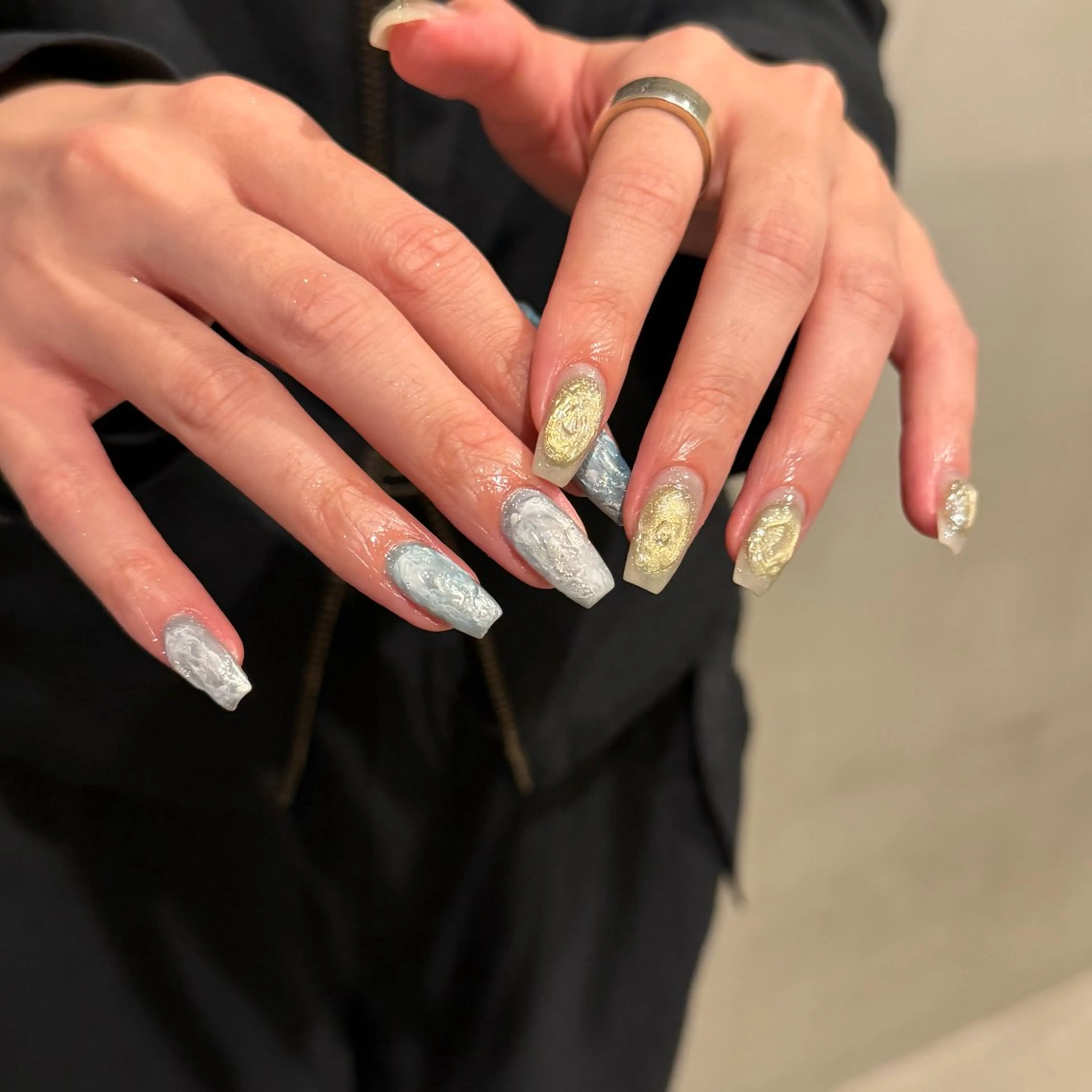 ネイル ニュアンスネイル ハンドネイル 𝐫𝐚𝐢 𝐧𝐚𝐢𝐥のネイルデザイン