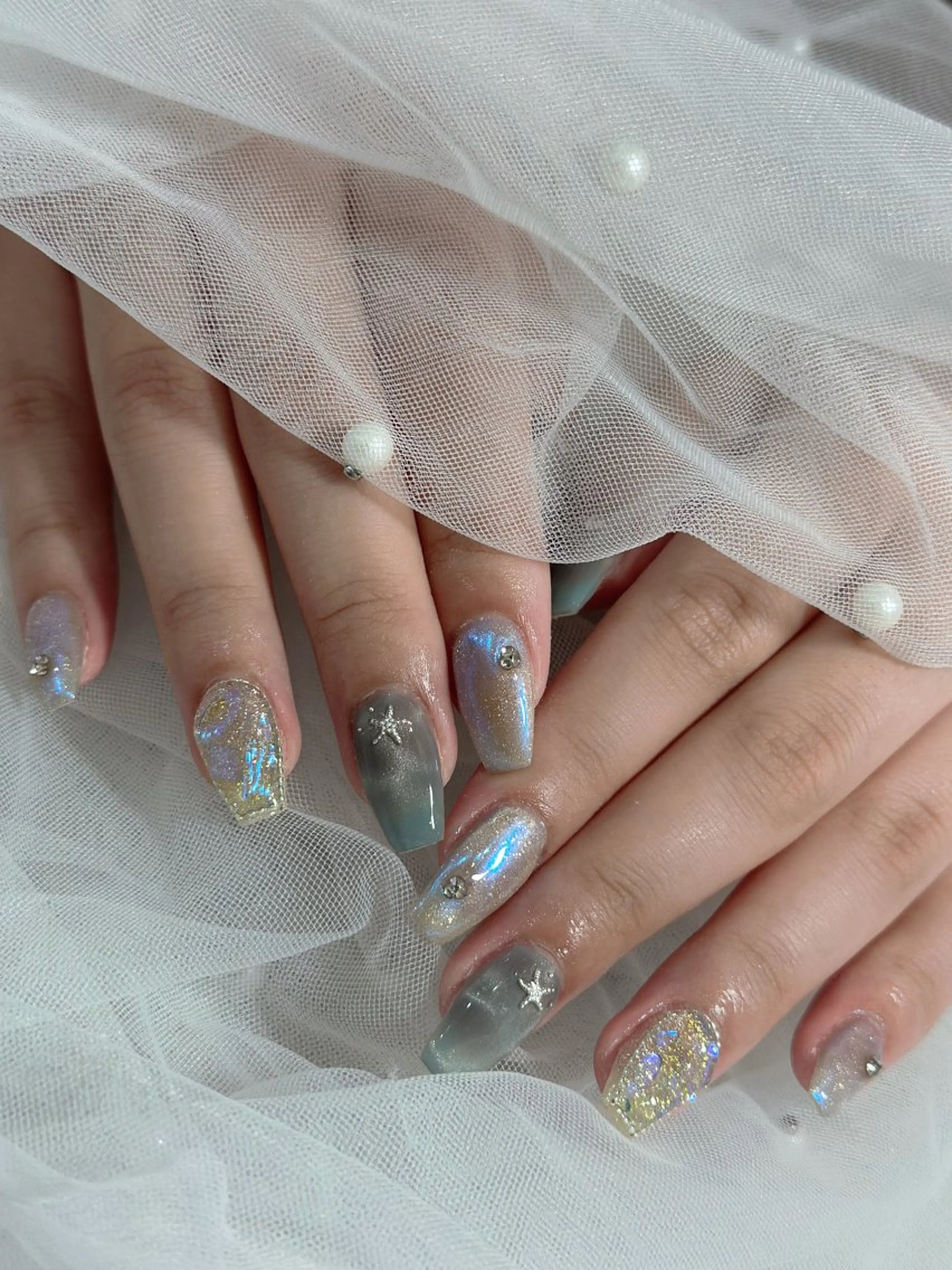 ネイル ハンドネイル フットネイル LAVISH nanamiのネイルデザイン