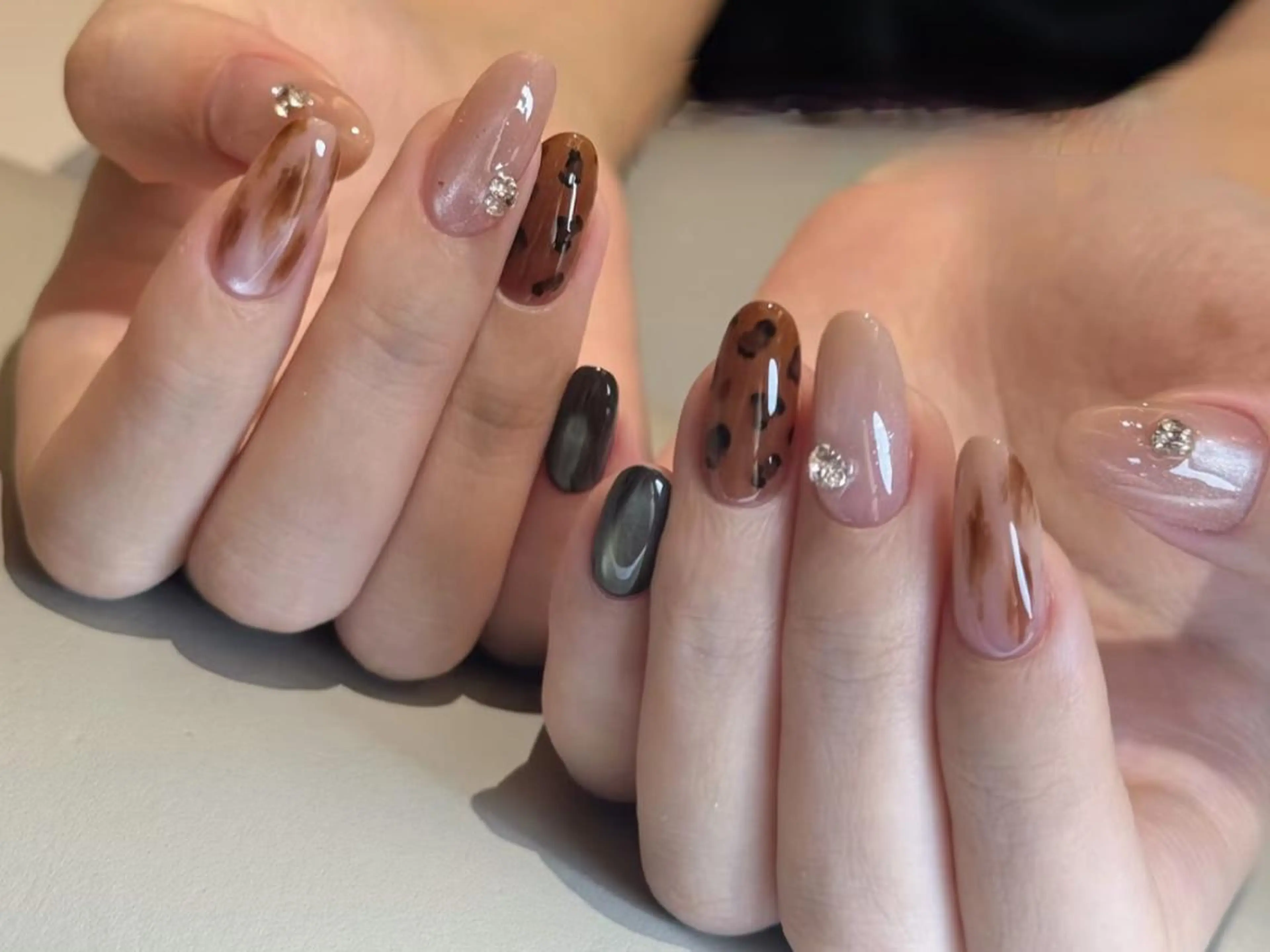 ネイル 💕hanabi 🩷のネイルデザイン