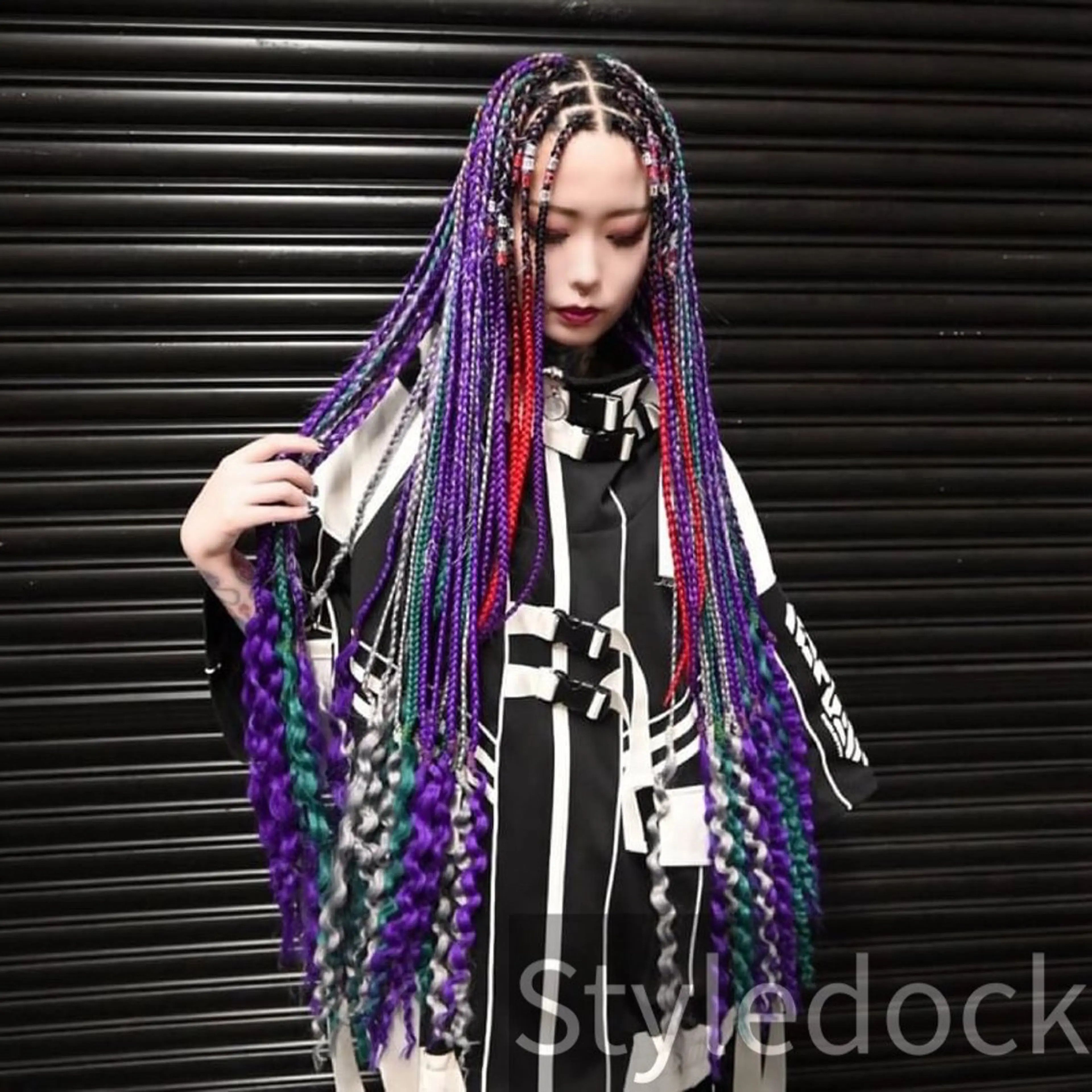 特殊ヘア師 /TANIのヘアスタイル