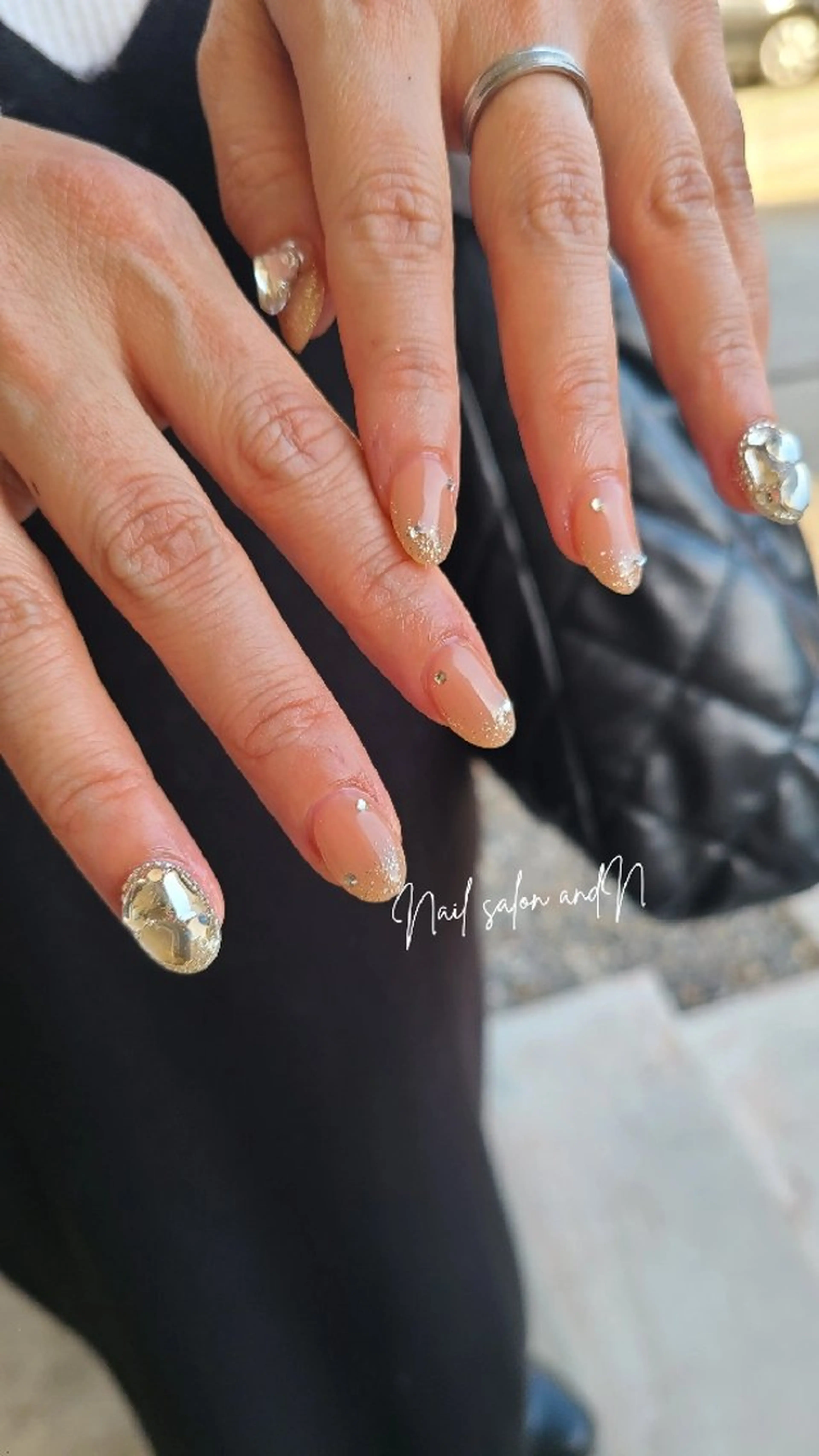 ネイル and Nのネイルデザイン