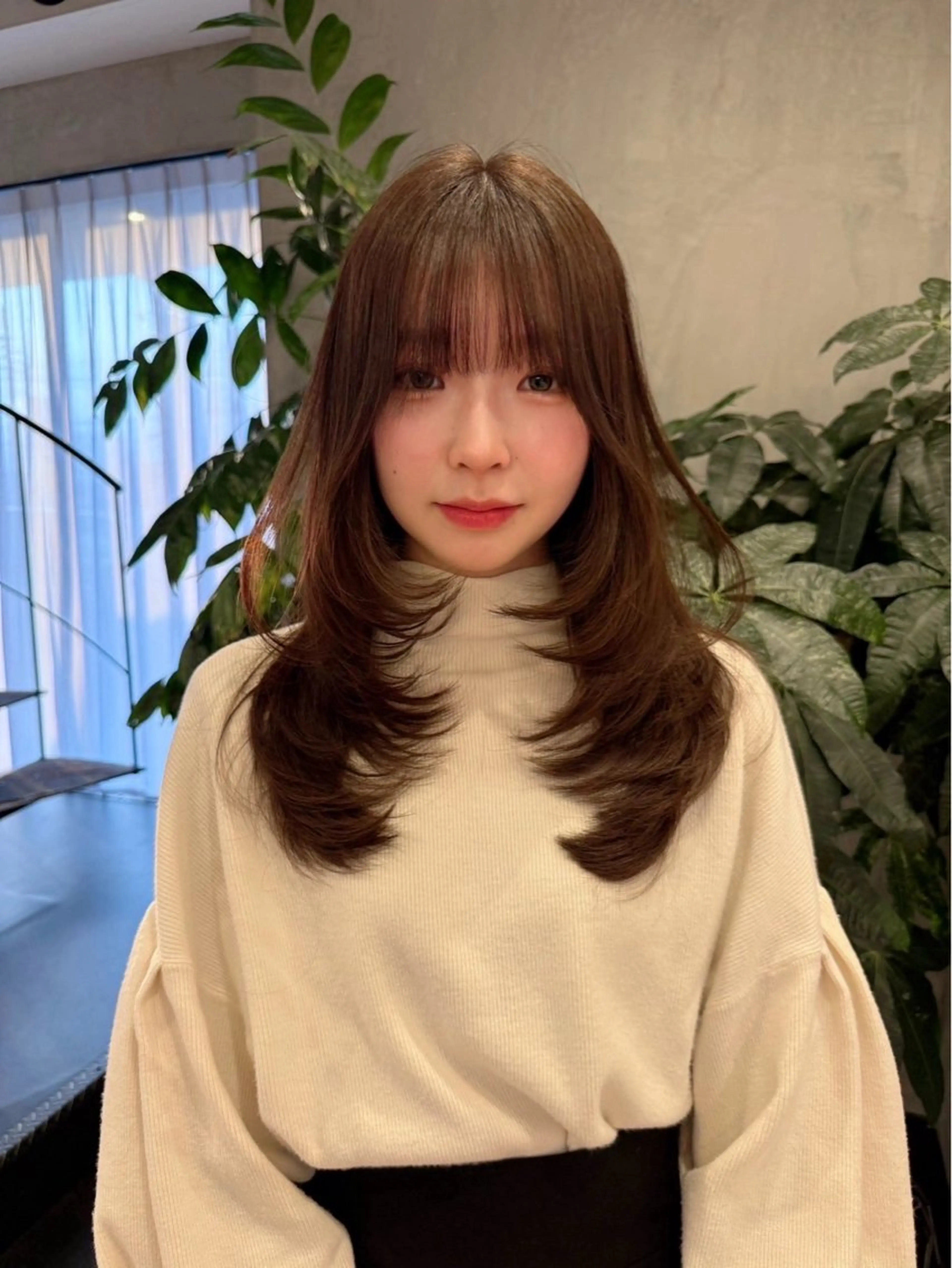 セミロング レイヤーカット カット ヘアカラー パーマ/縮毛矯正 /韓国風/佐藤里咲のヘアスタイル