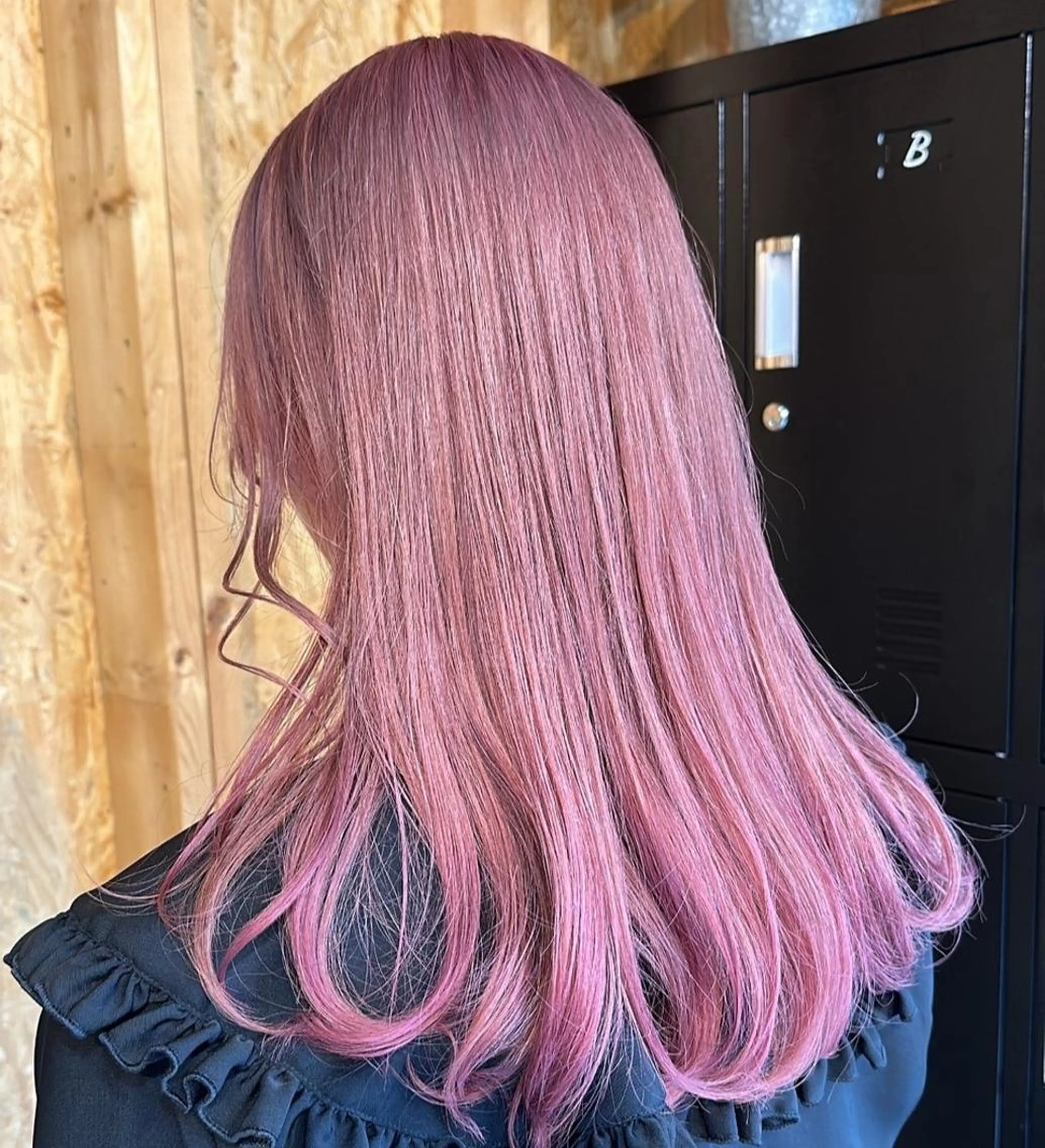 ミディアム 💕モテベージュ 🧡NANAKO🧡のヘアスタイル