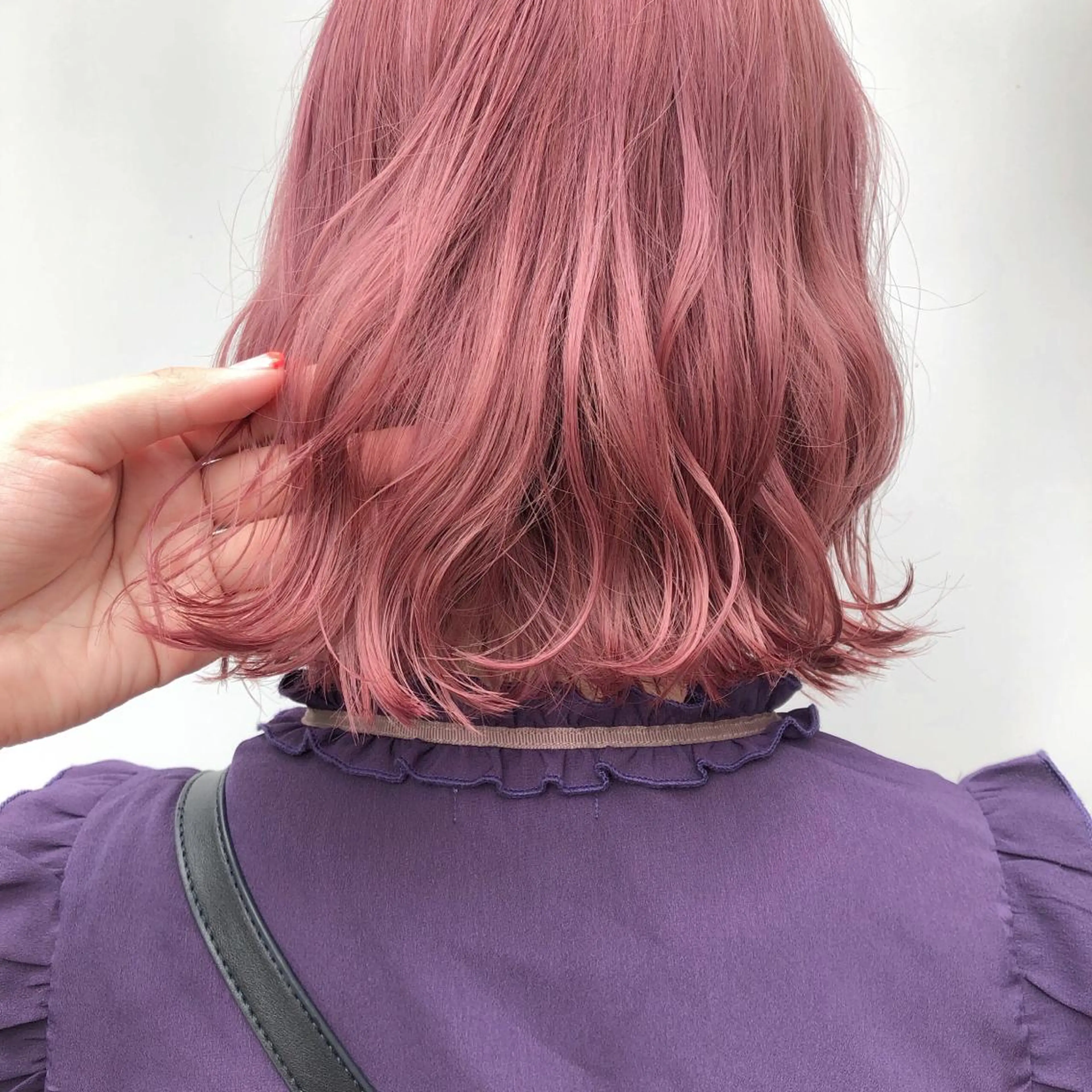 ショート カラー ヘアアレンジ ブリーチ ピンクカラー 天神レイヤーカット No.1💖マユカのヘアスタイル