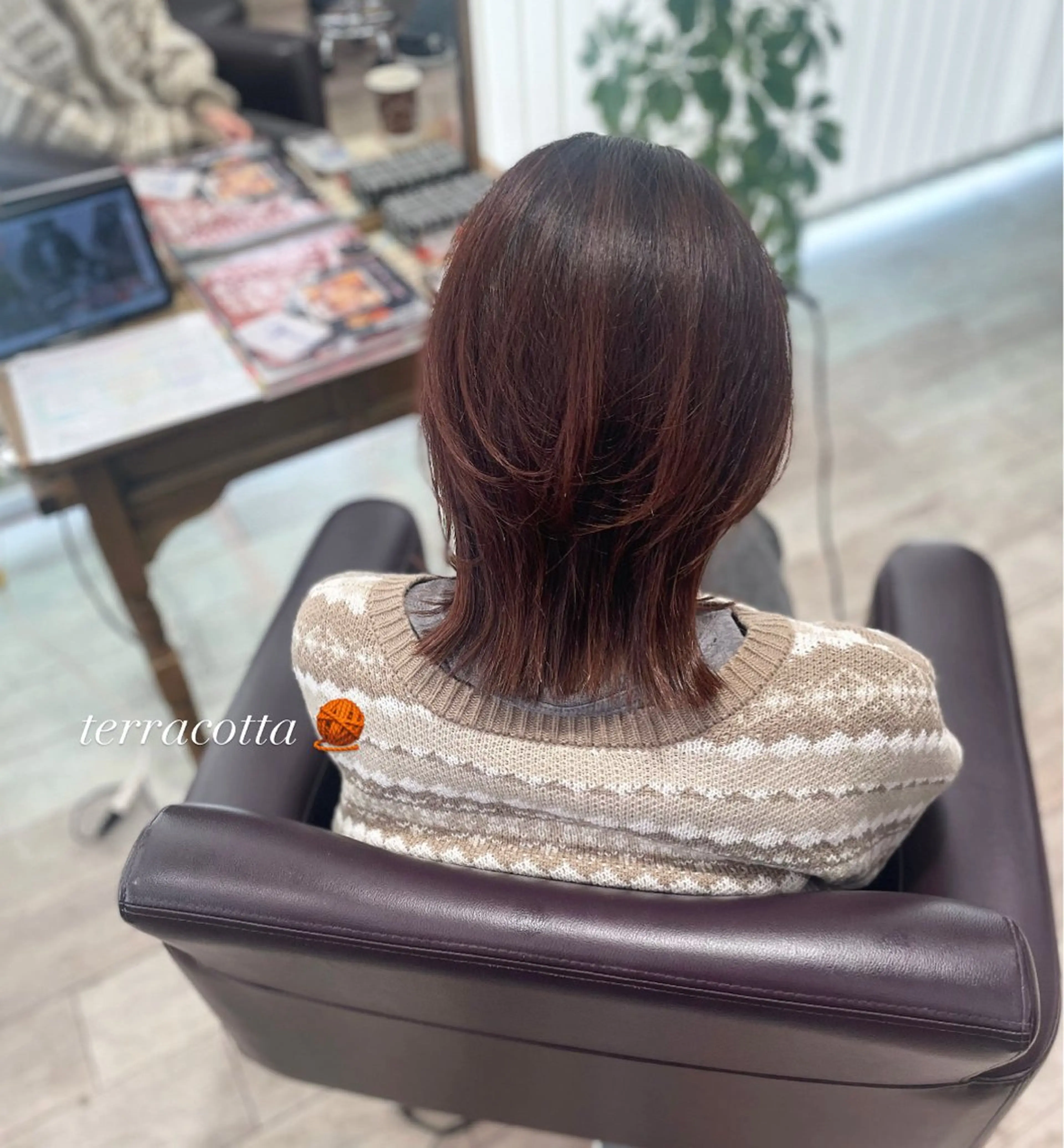 ミディアム カラー ブラウンカラー オレンジ オレンジブラウン シミズ カエデ🍁のヘアスタイル