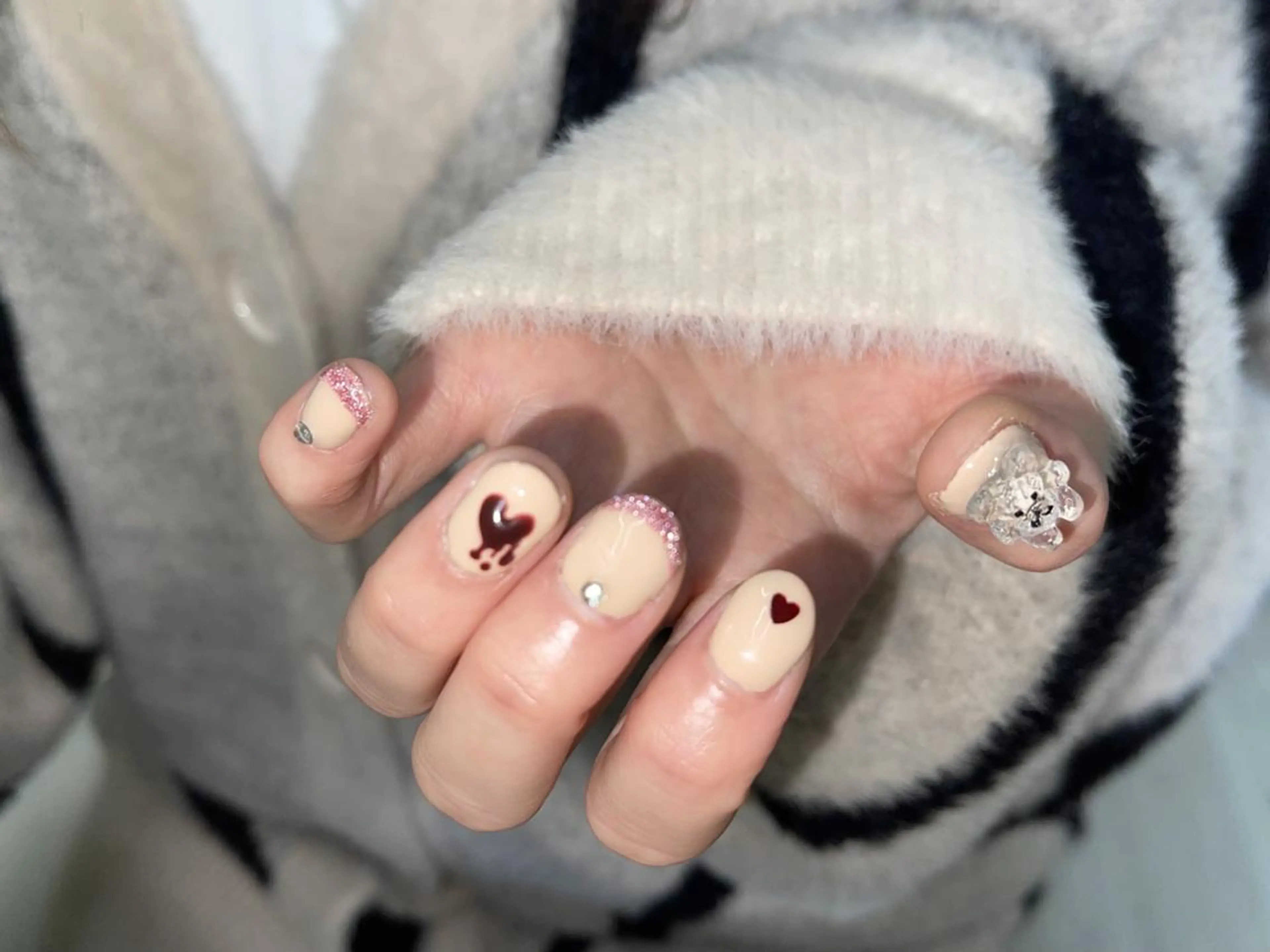 ネイル Rainrain💧 パーツ豊富、やり放題のネイルデザイン