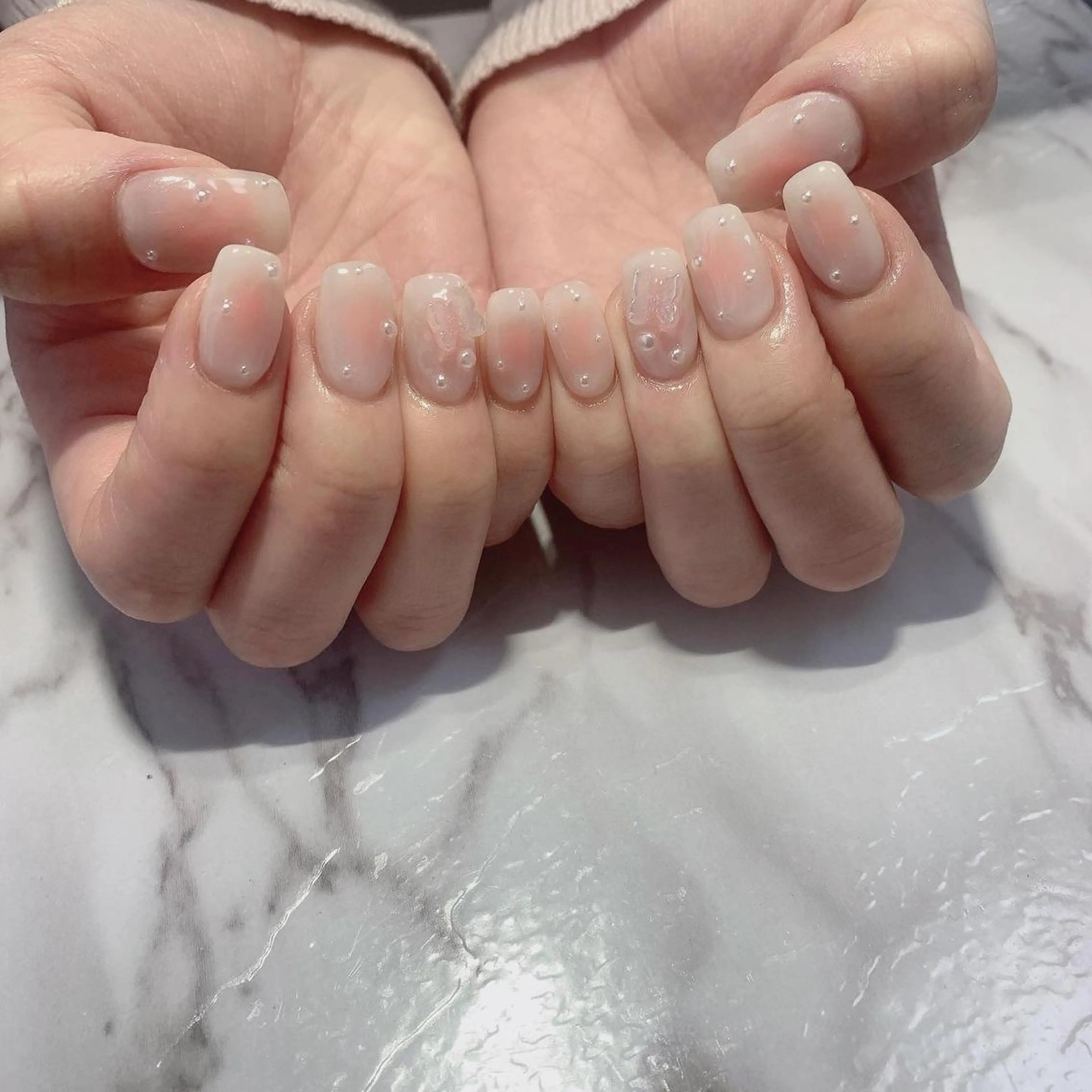 ネイル チークネイル Ally's Nailのネイルデザイン