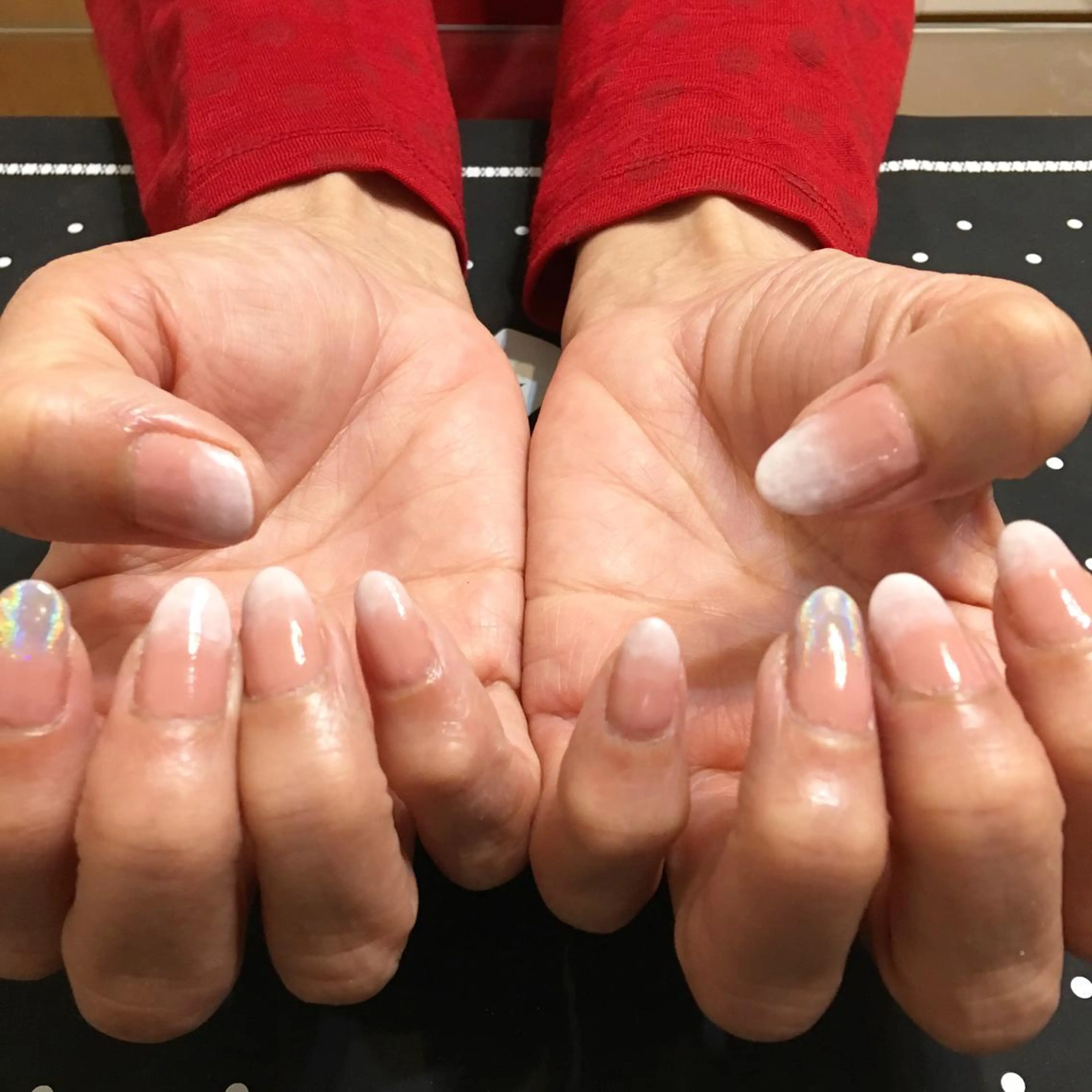 ネイル おそろいネイル ハンドネイル 🌈KANÅKO 🌈のネイルデザイン