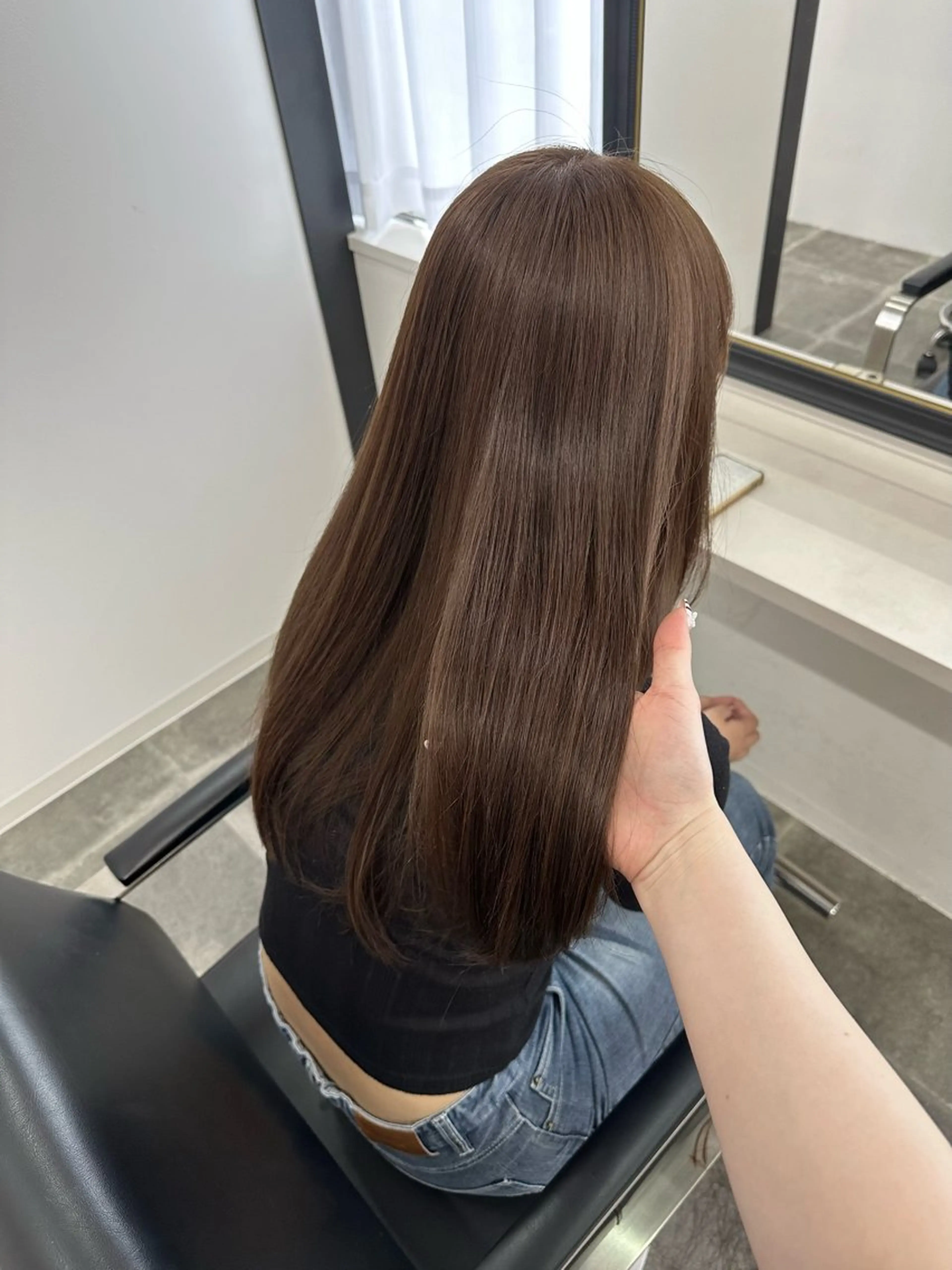 ロング カラー カット ヘアカラー トリートメント mana／ブリーチ なし／ベージュ／暖色のヘアスタイル