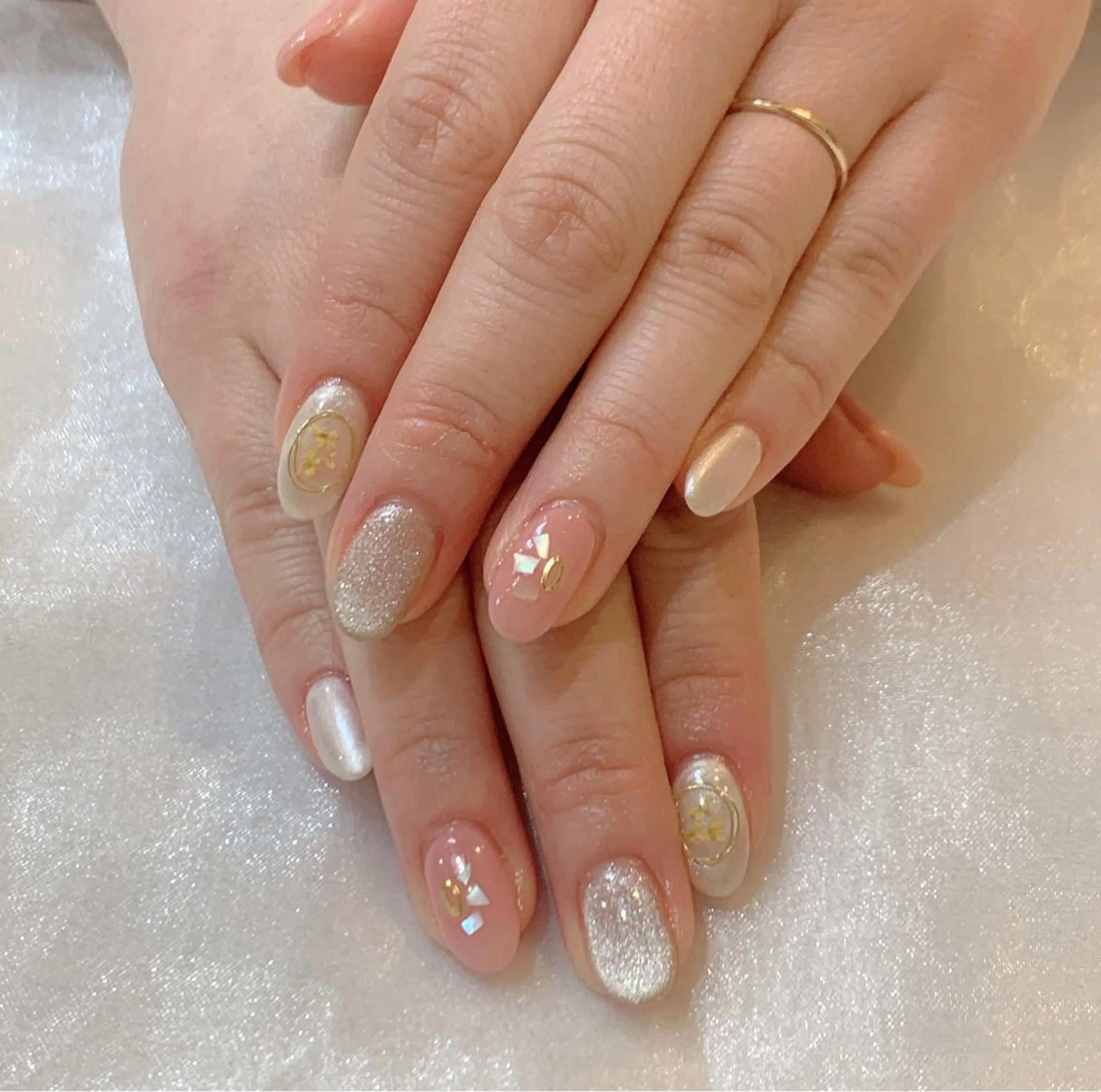 ネイル Rarity ネイルサロンのネイルデザイン