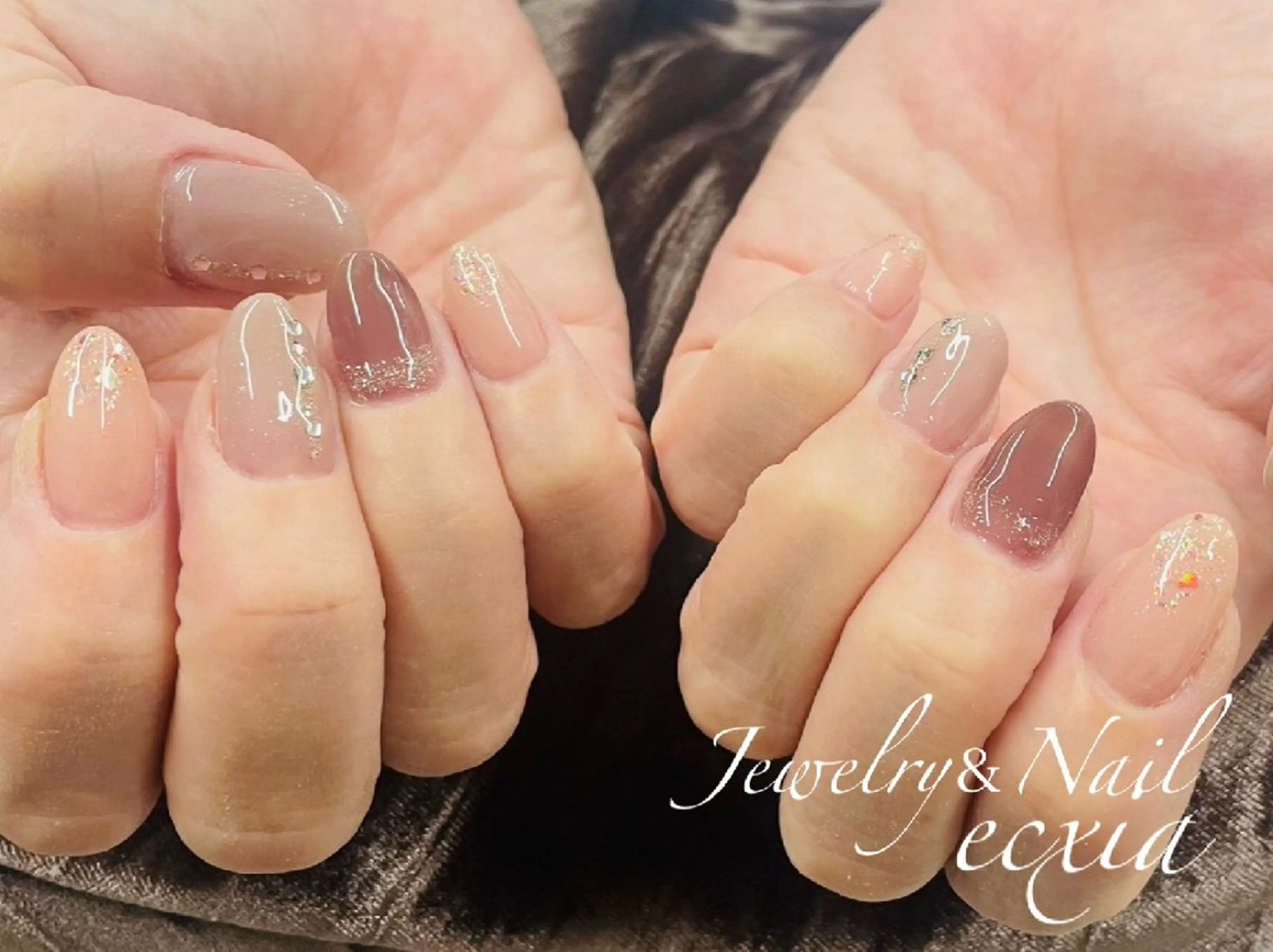 ネイル jewelry & nailecxia のネイルデザイン