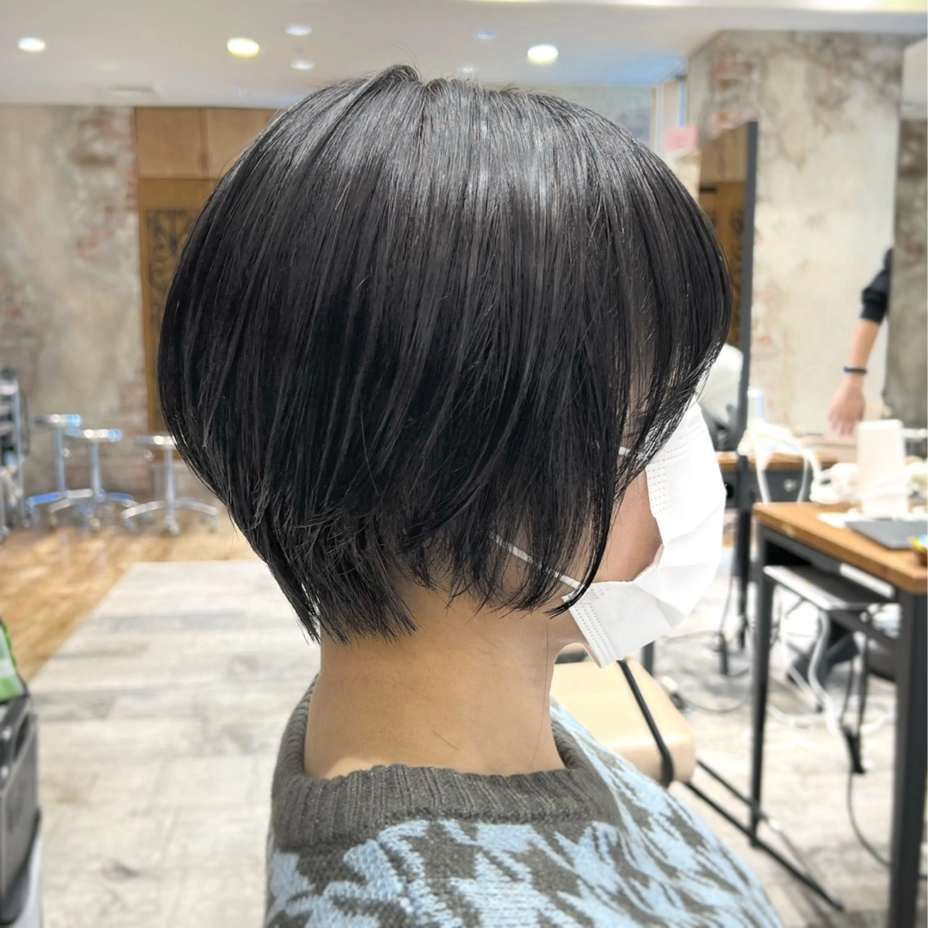 ショート カラー カット ヘアカラー トリートメント 💍新宿ショート 💍岩田莉奈のヘアスタイル