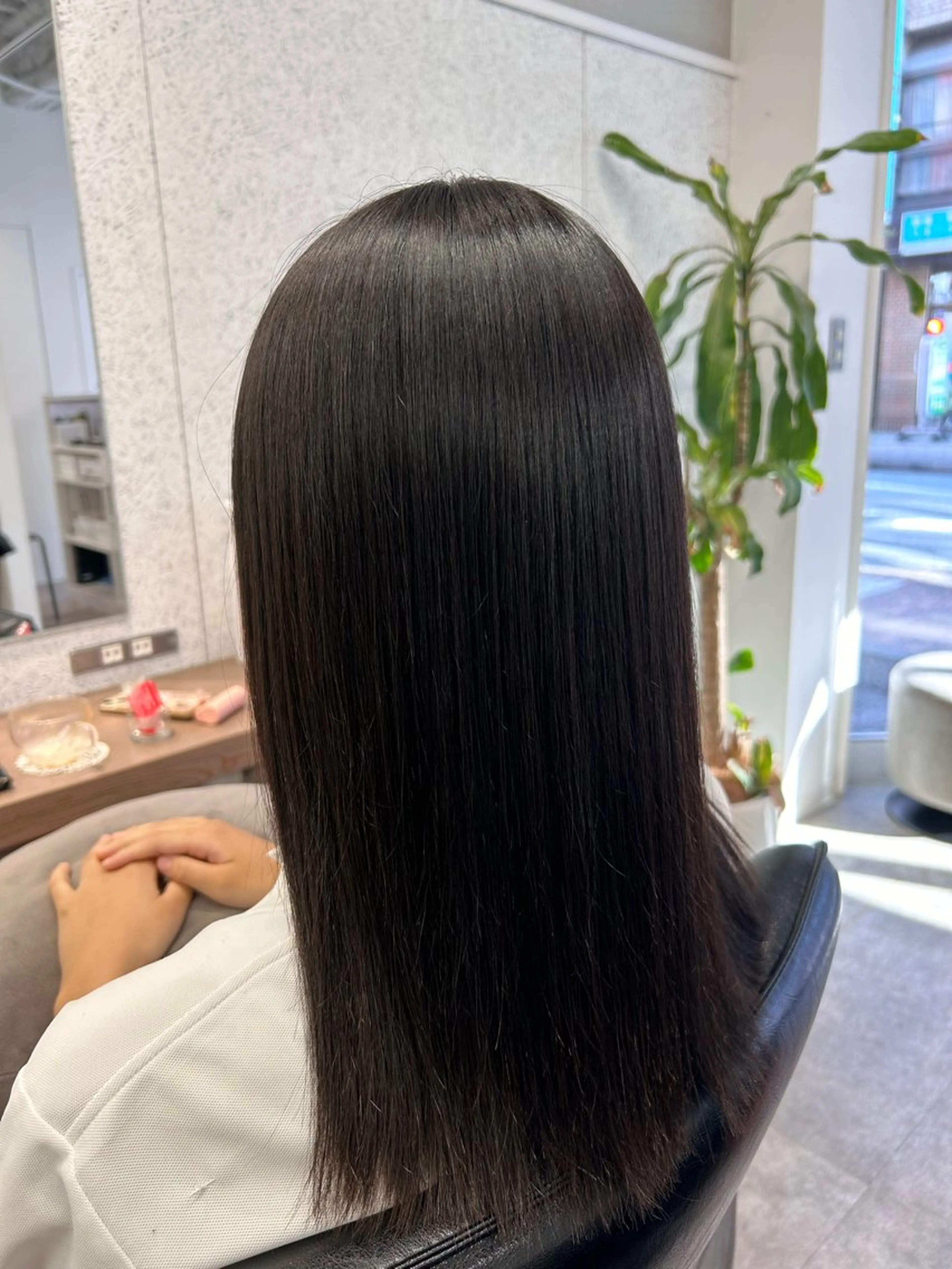 セミロング 縮毛矯正 ボブ/透明感カラー/ 髪質改善/🌙/ルナのヘアスタイル