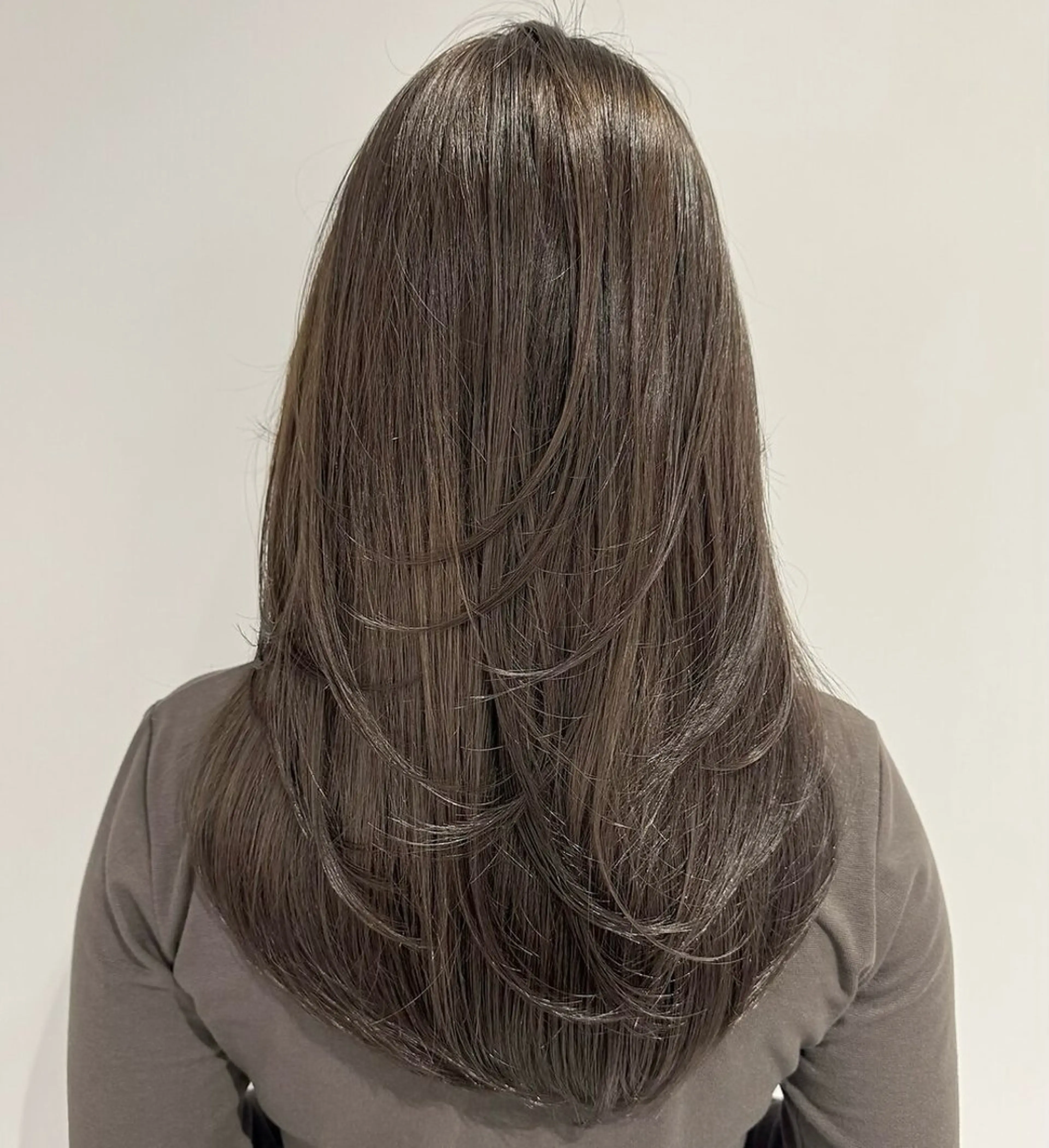 ロング カット ヘアカラー トリートメント 【韓国風、透明感】 韓国風⭐️新海龍哉のヘアスタイル