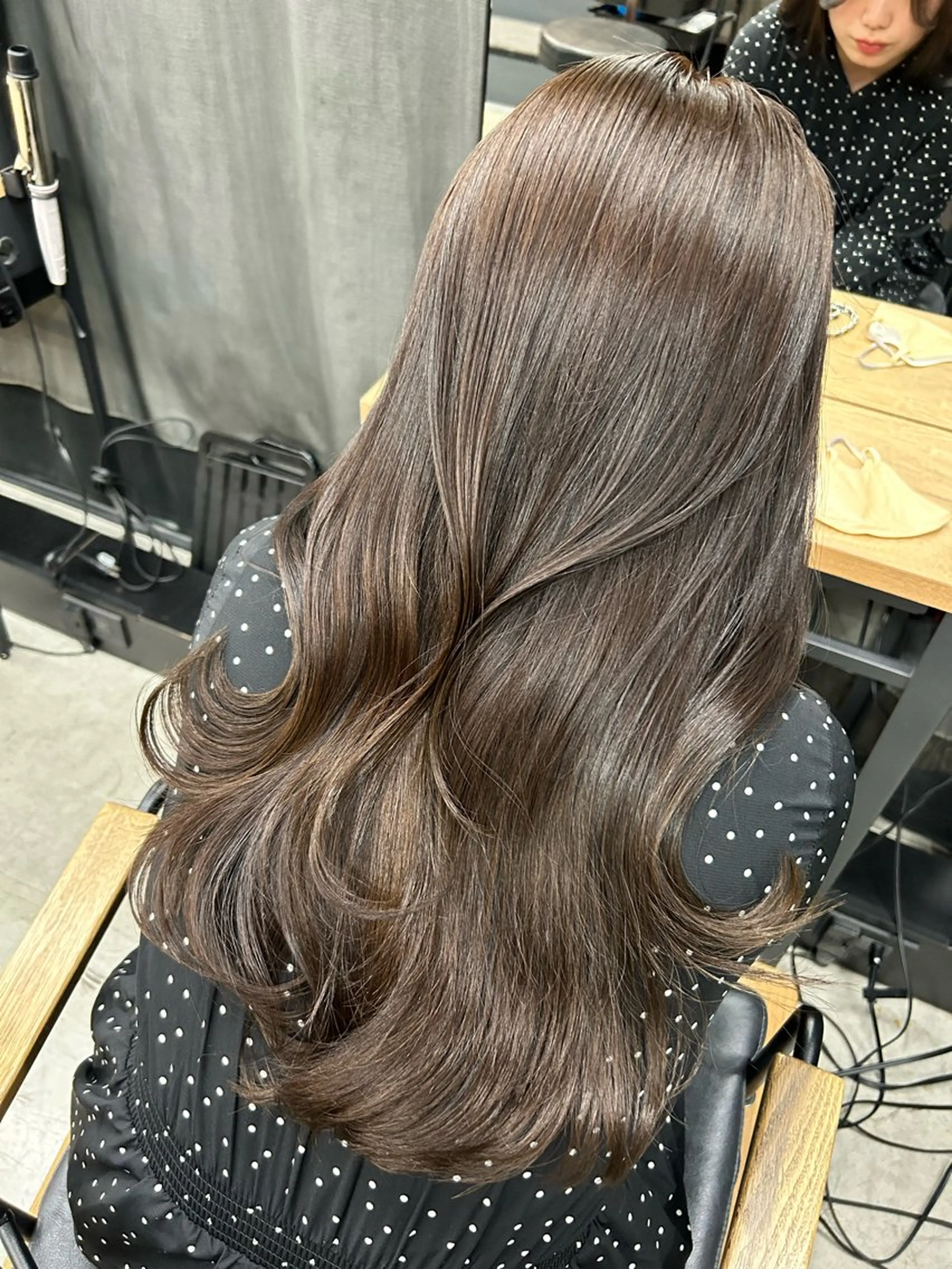 ロング 女性らしいモテヘア 韓国ヘアhikariのヘアスタイル