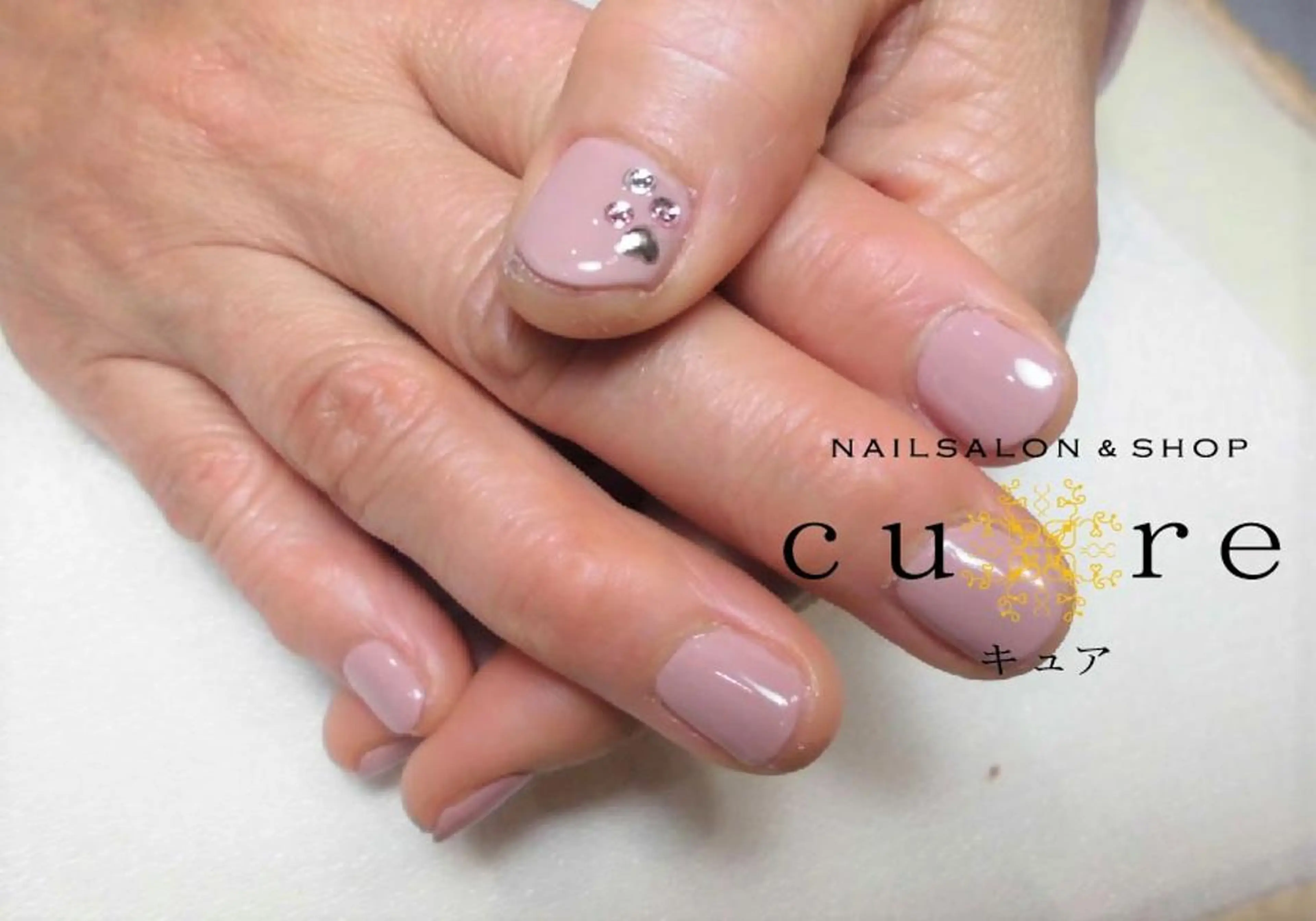 ショート ネイルサロン Cureのネイルデザイン