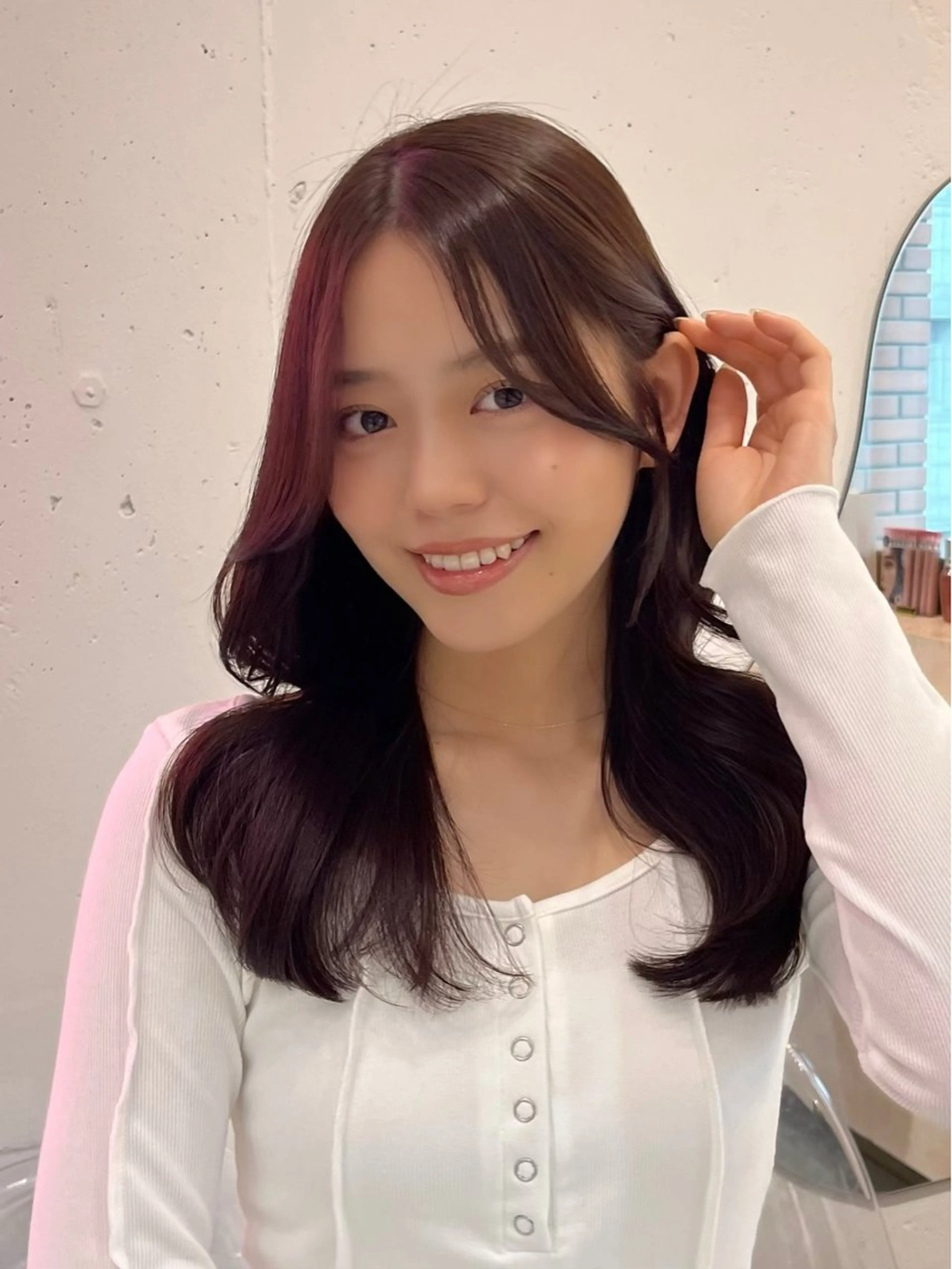 セミロング 新宿/小顔レイヤー/ 顔まわり/西慶太朗のヘアスタイル