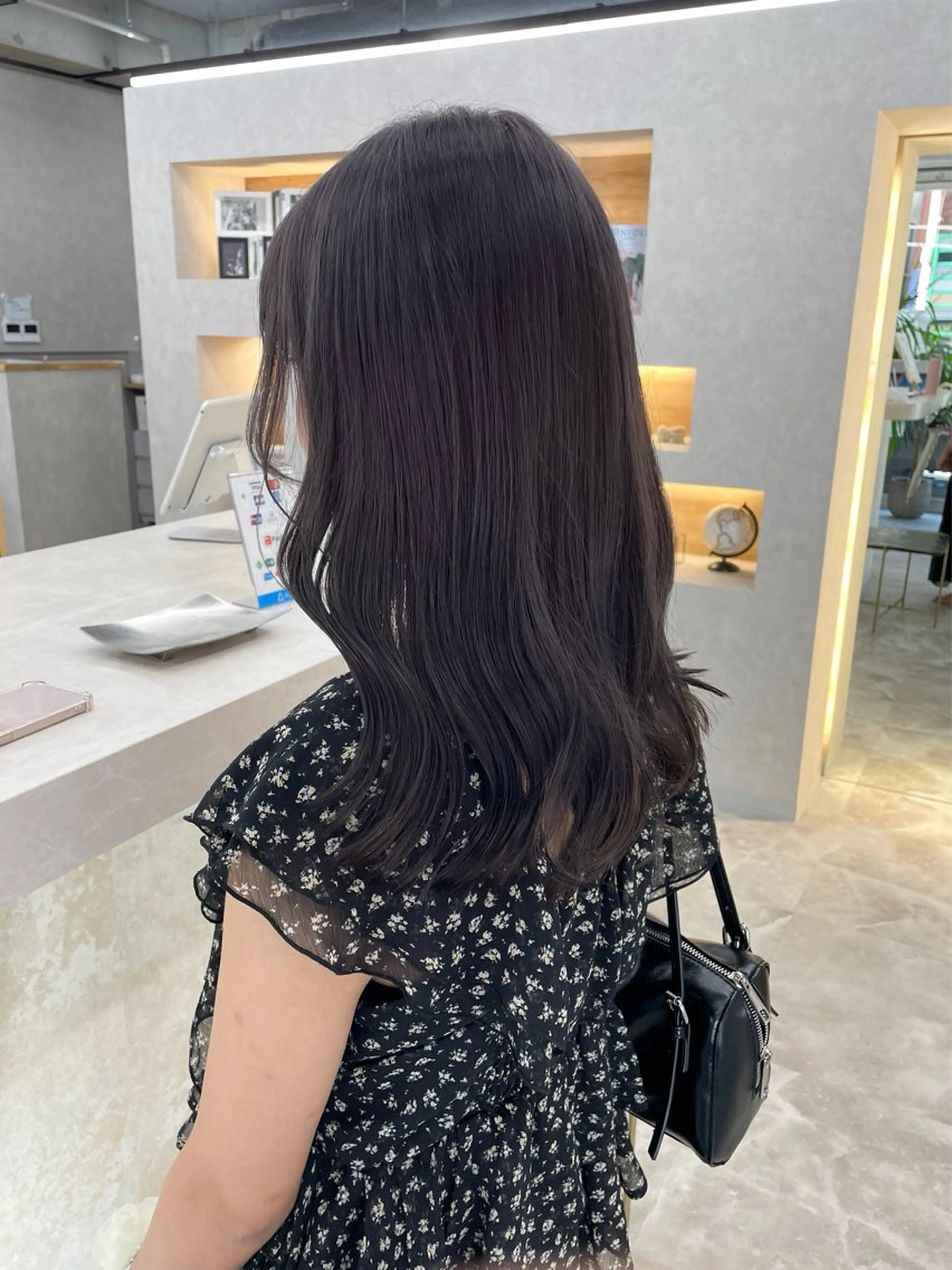 ミディアム カラー ブリーチ 透明感カラー グレージュ ハイトーンカラー ラベンダーカラー ヘアカラー ブリーチ/ベージュ 💕/momoaのヘアスタイル