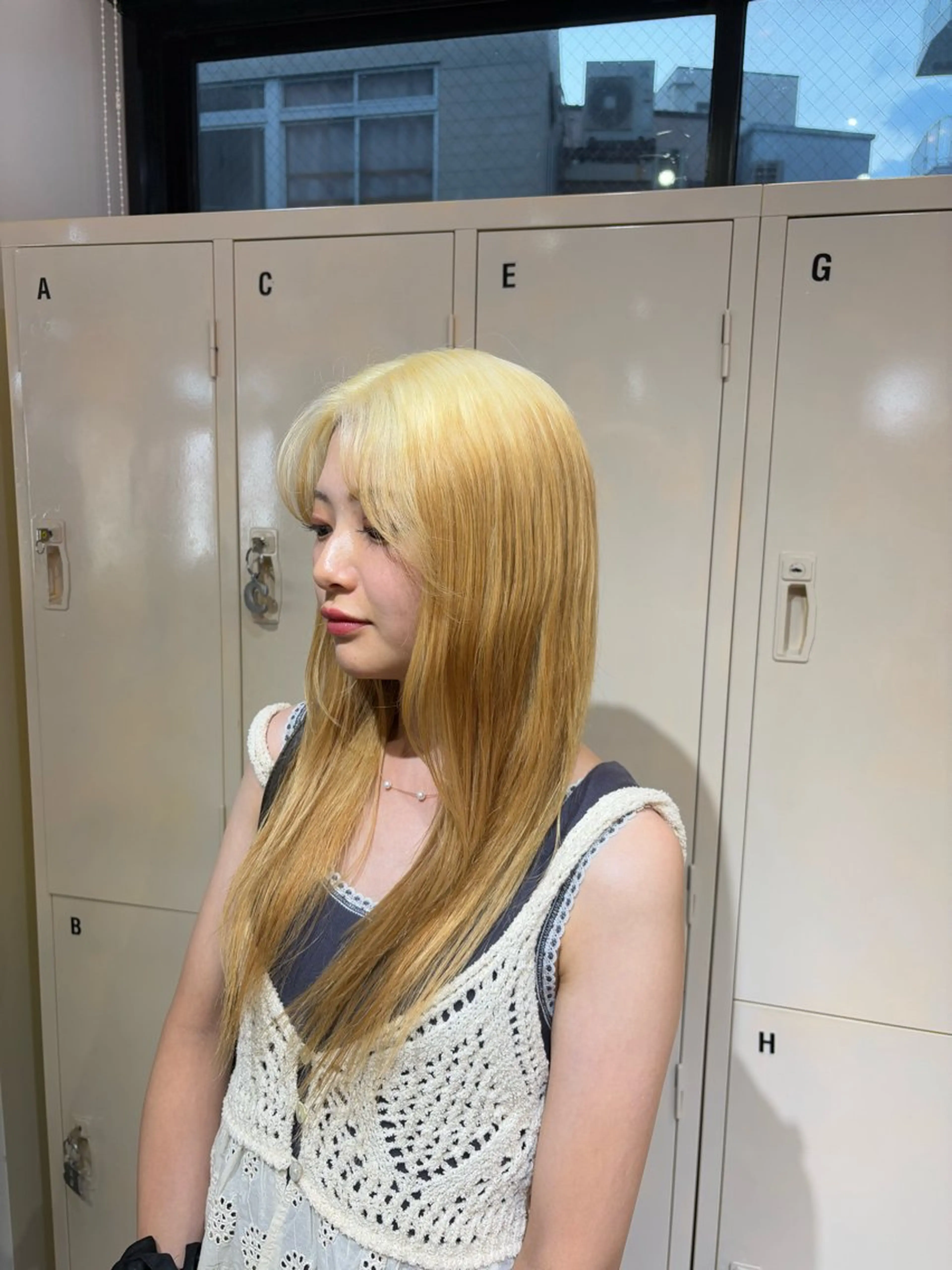 セミロング ヘアカラー トリートメント ヘアセット 🧤高明度ハイトーン 🧤莉音のヘアスタイル