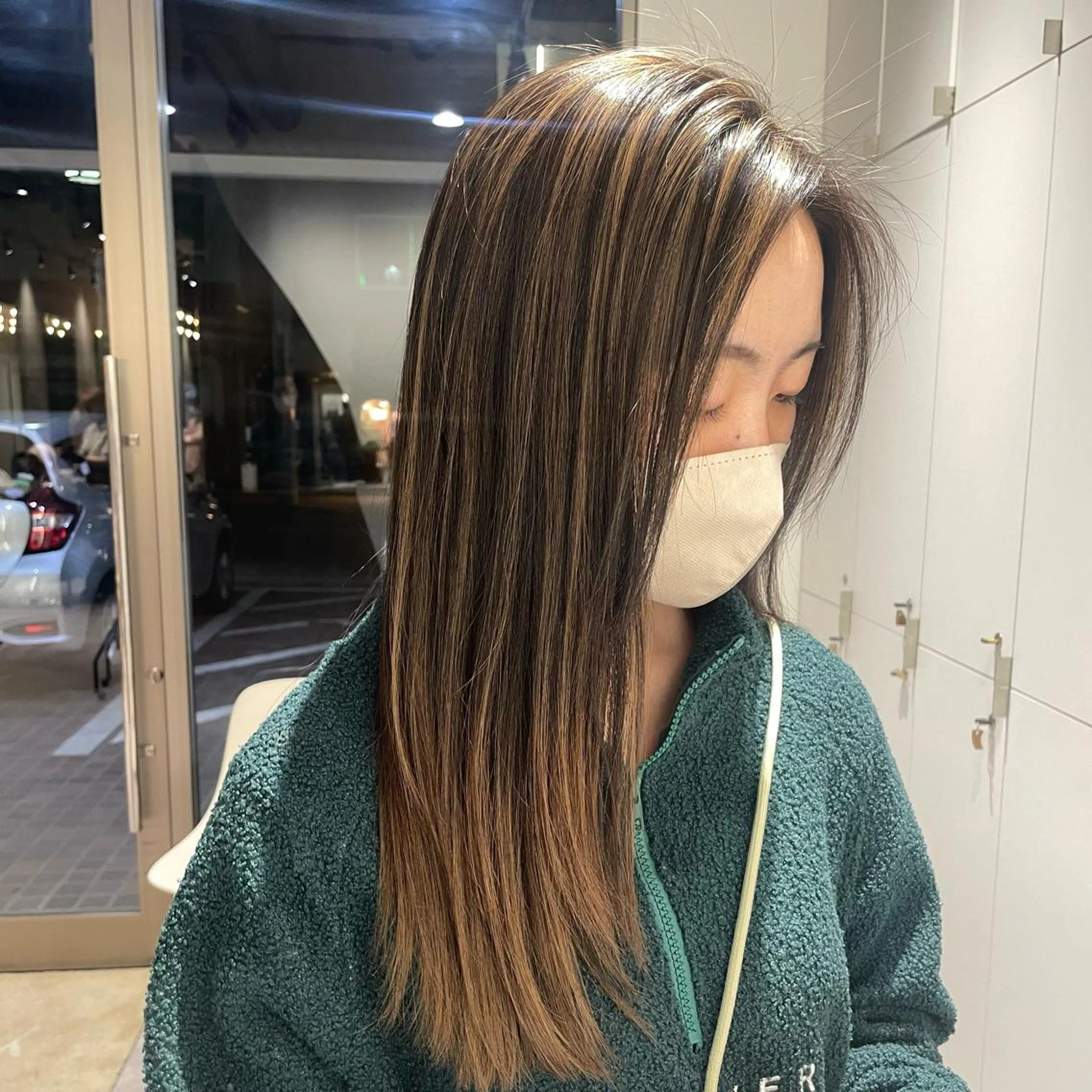 ロング カラー バレイヤージュ グラデーションカラー ハイライトカラー ハイライト レイヤーカット iLi🫧kim ryongna🦋のヘアスタイル