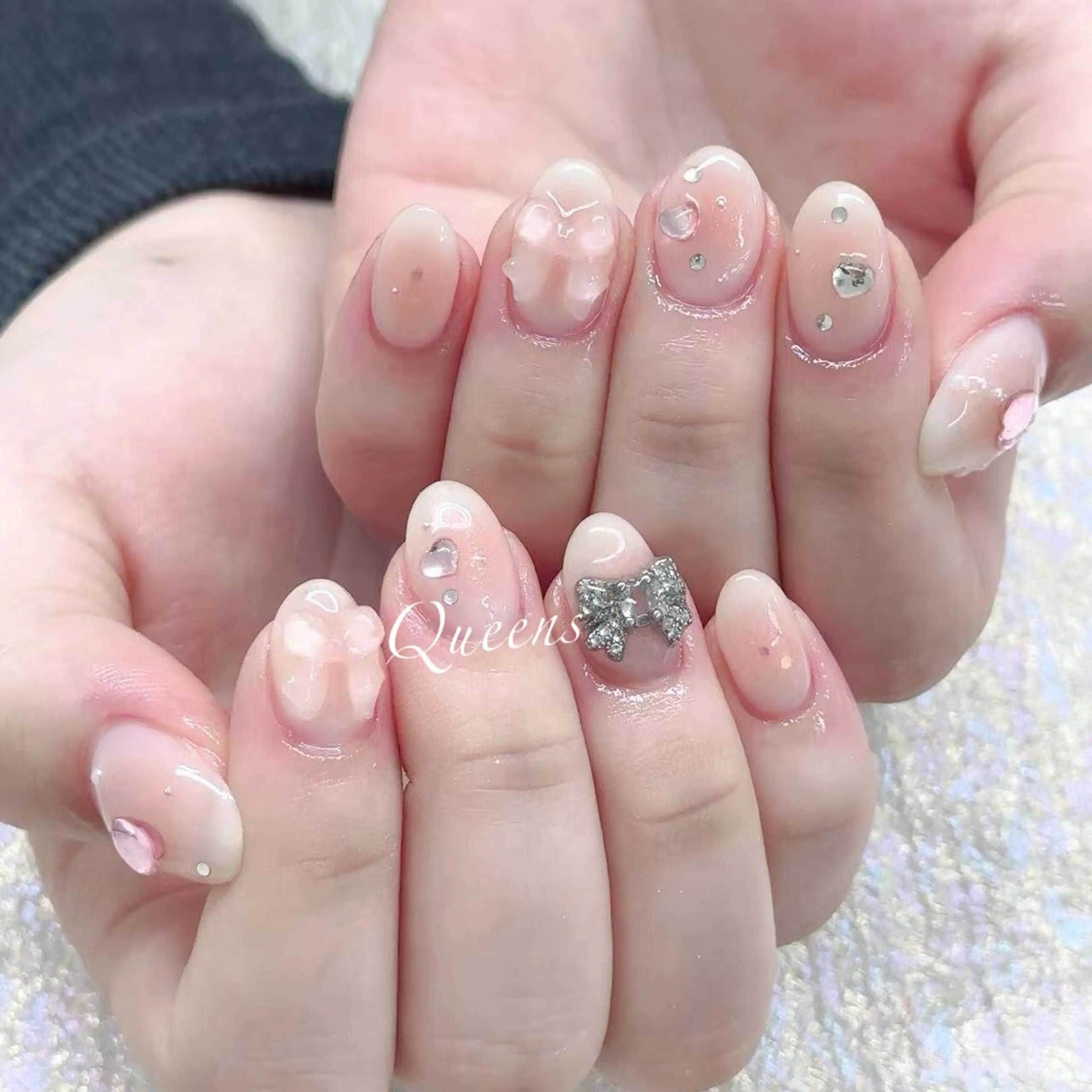 ネイル ハンドネイル Queens テイのネイルデザイン