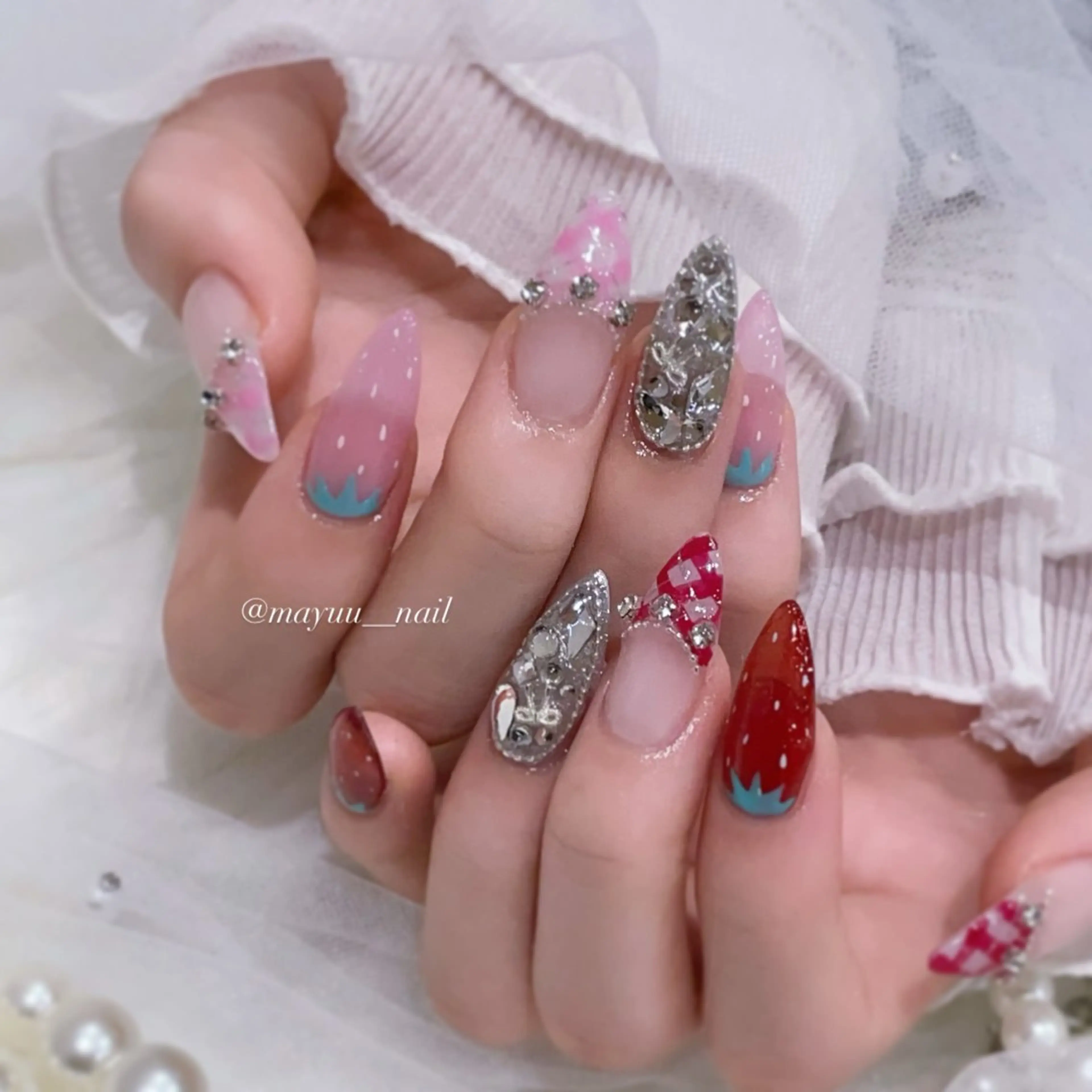 ネイル ハンドネイル 🎀 Mayu 🎀痛ネイルのネイルデザイン