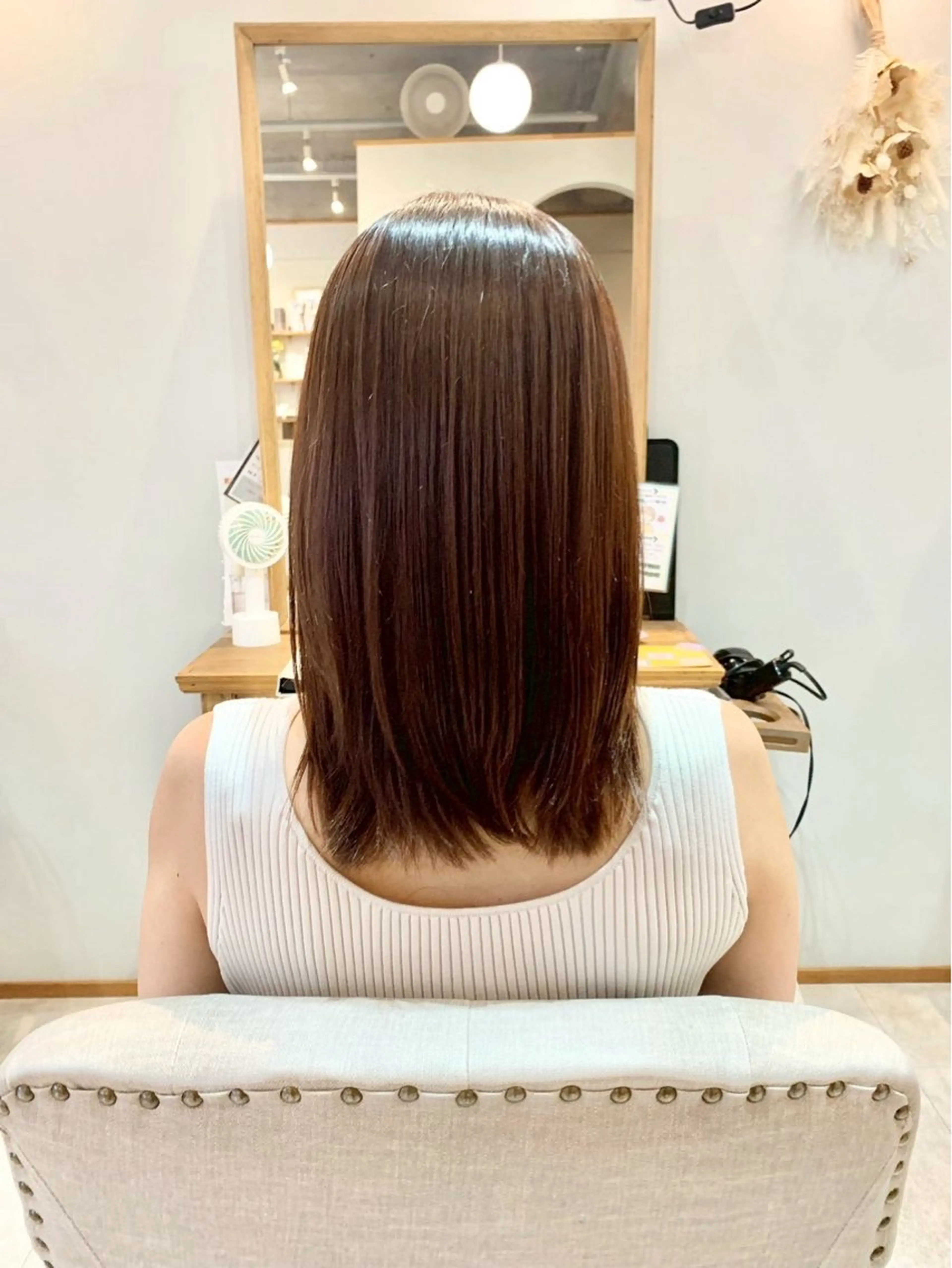 カラー ベージュカラー ヘアカラー 猿渡 桃花のヘアスタイル